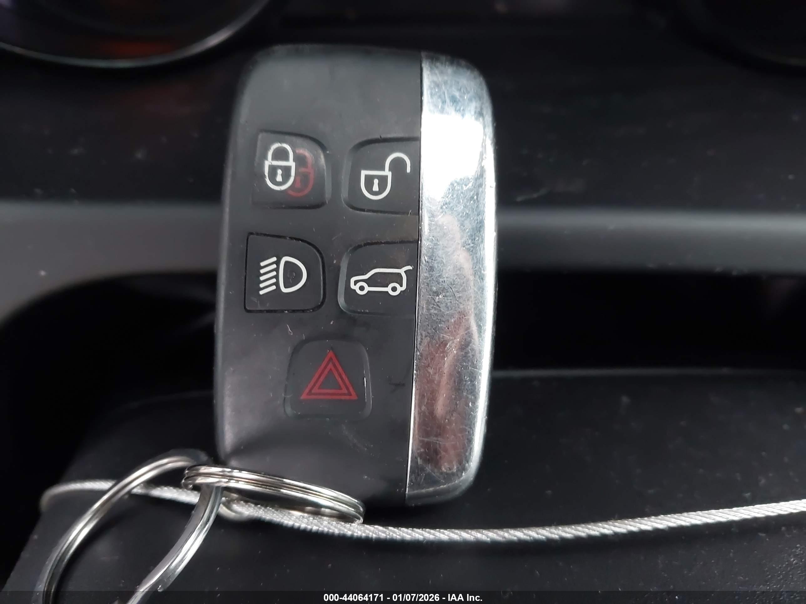 LAND ROVER image 11