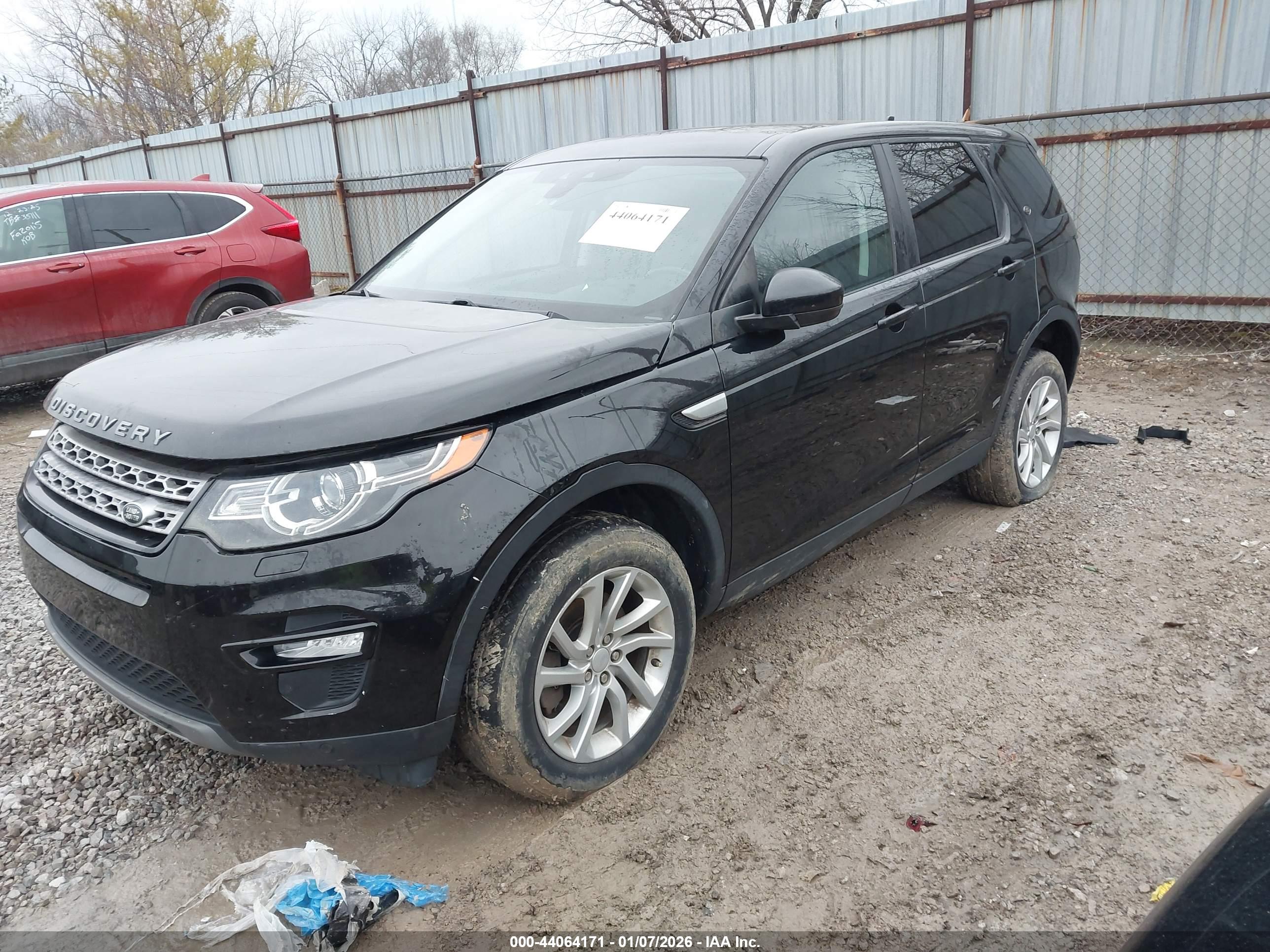 LAND ROVER image 2