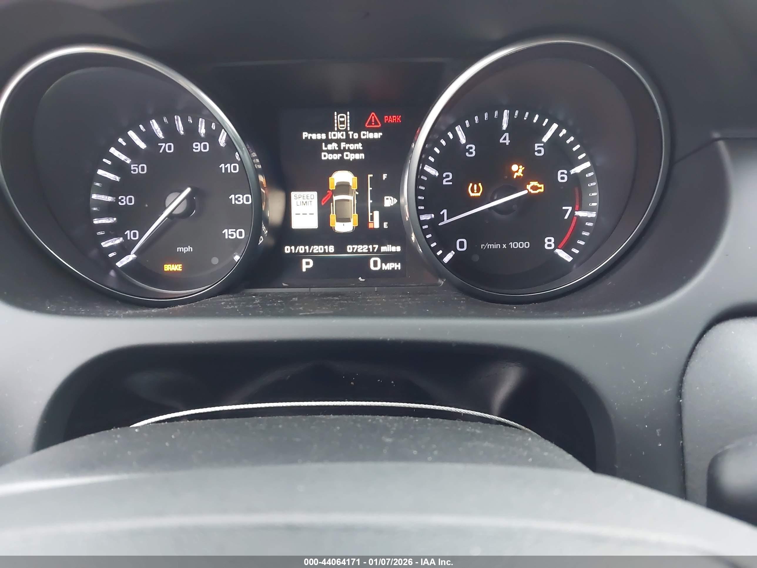 LAND ROVER image 7