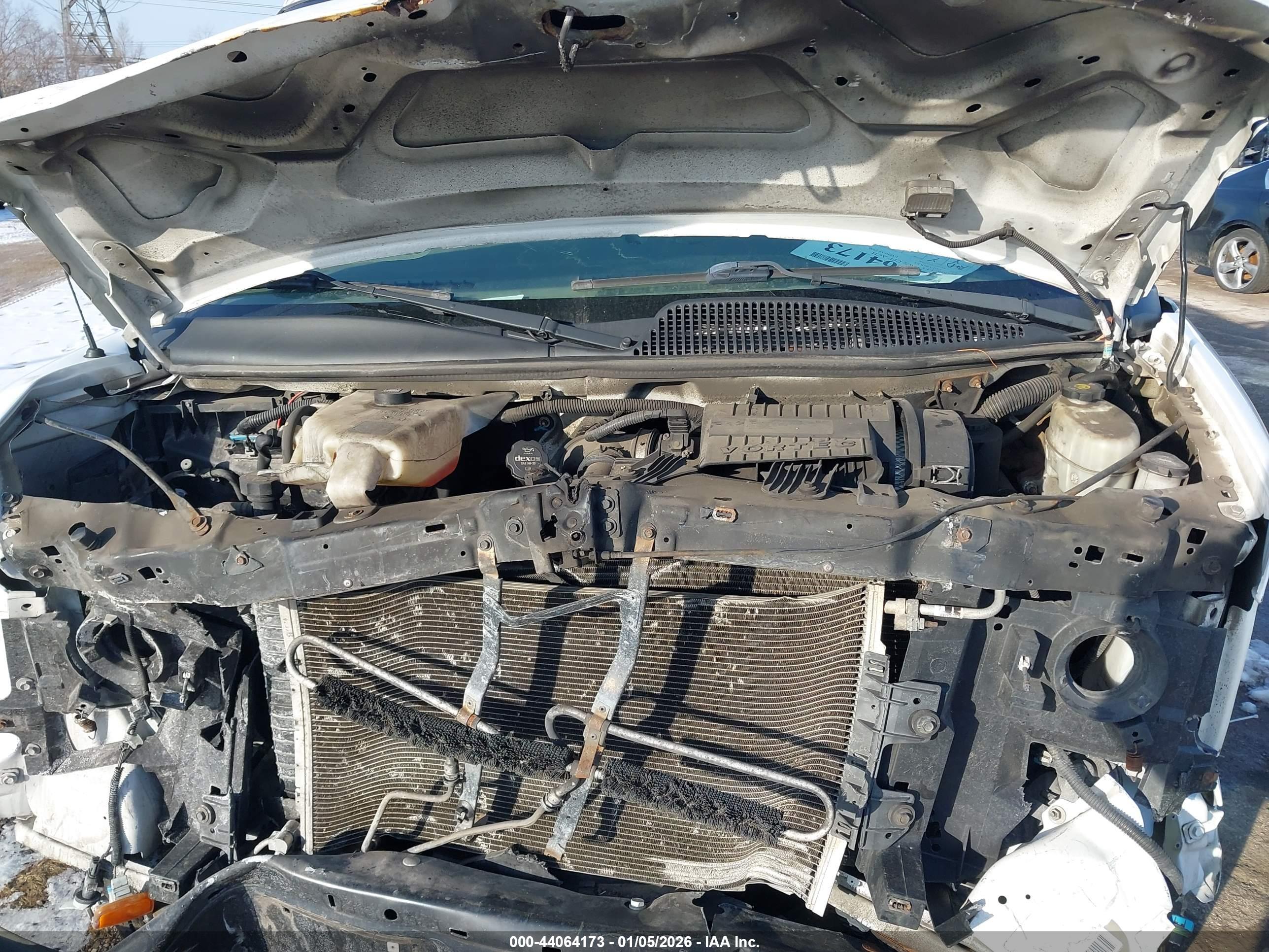 CHEVROLET EXPRESS image 10