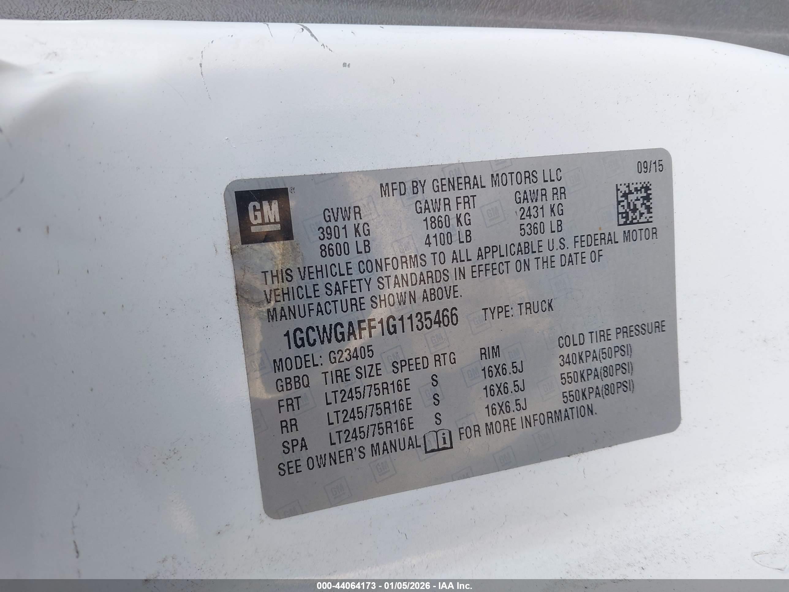 CHEVROLET EXPRESS image 9