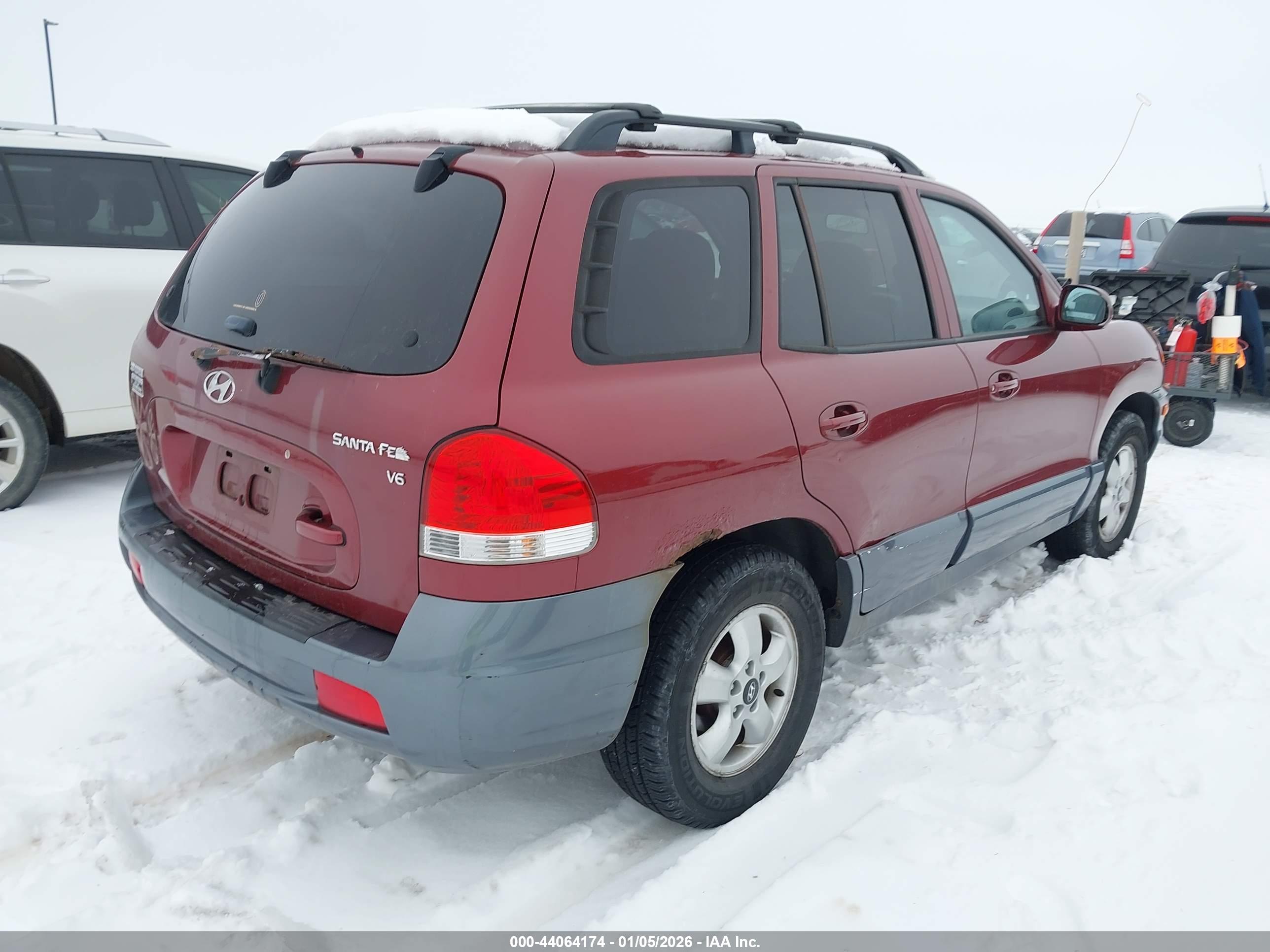 HYUNDAI SANTA image 4