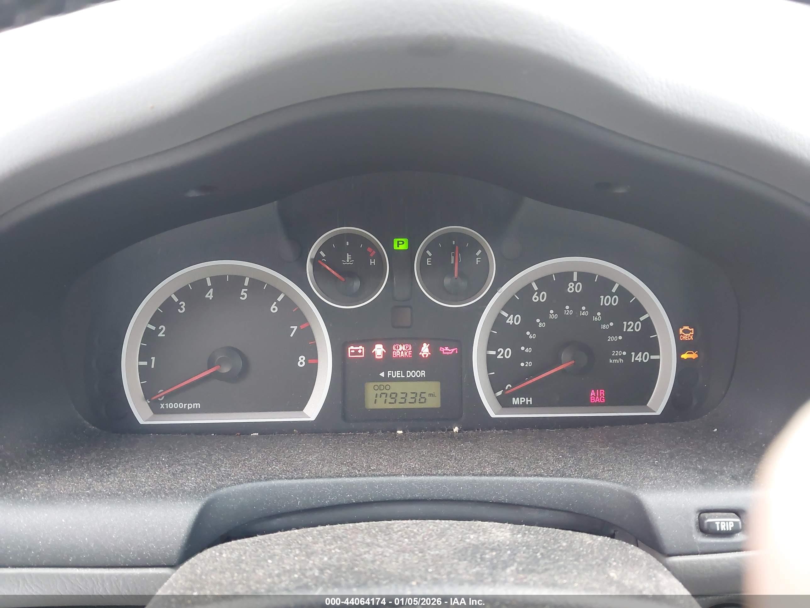 HYUNDAI SANTA image 7