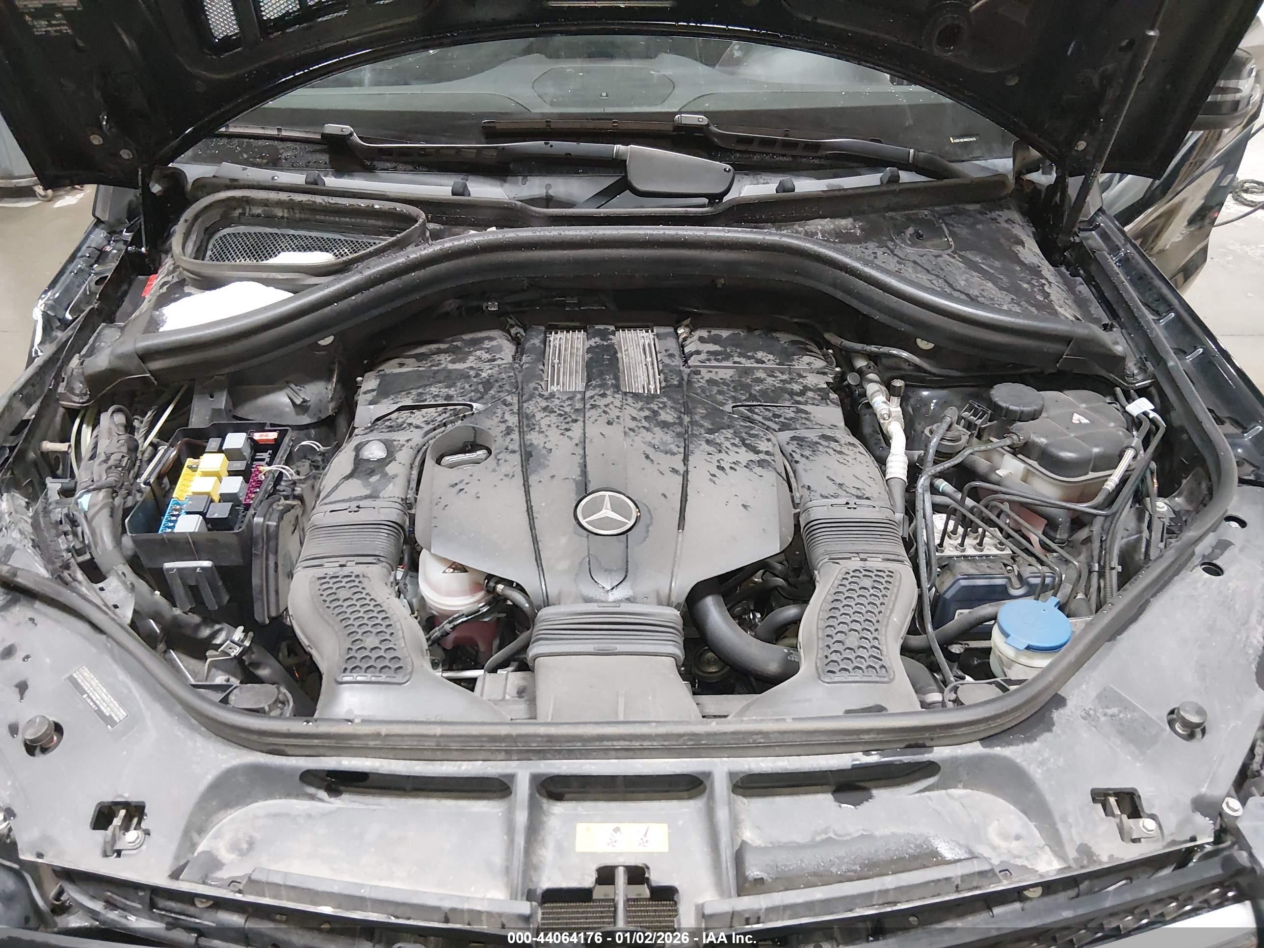MERCEDES-BENZ GLS image 10