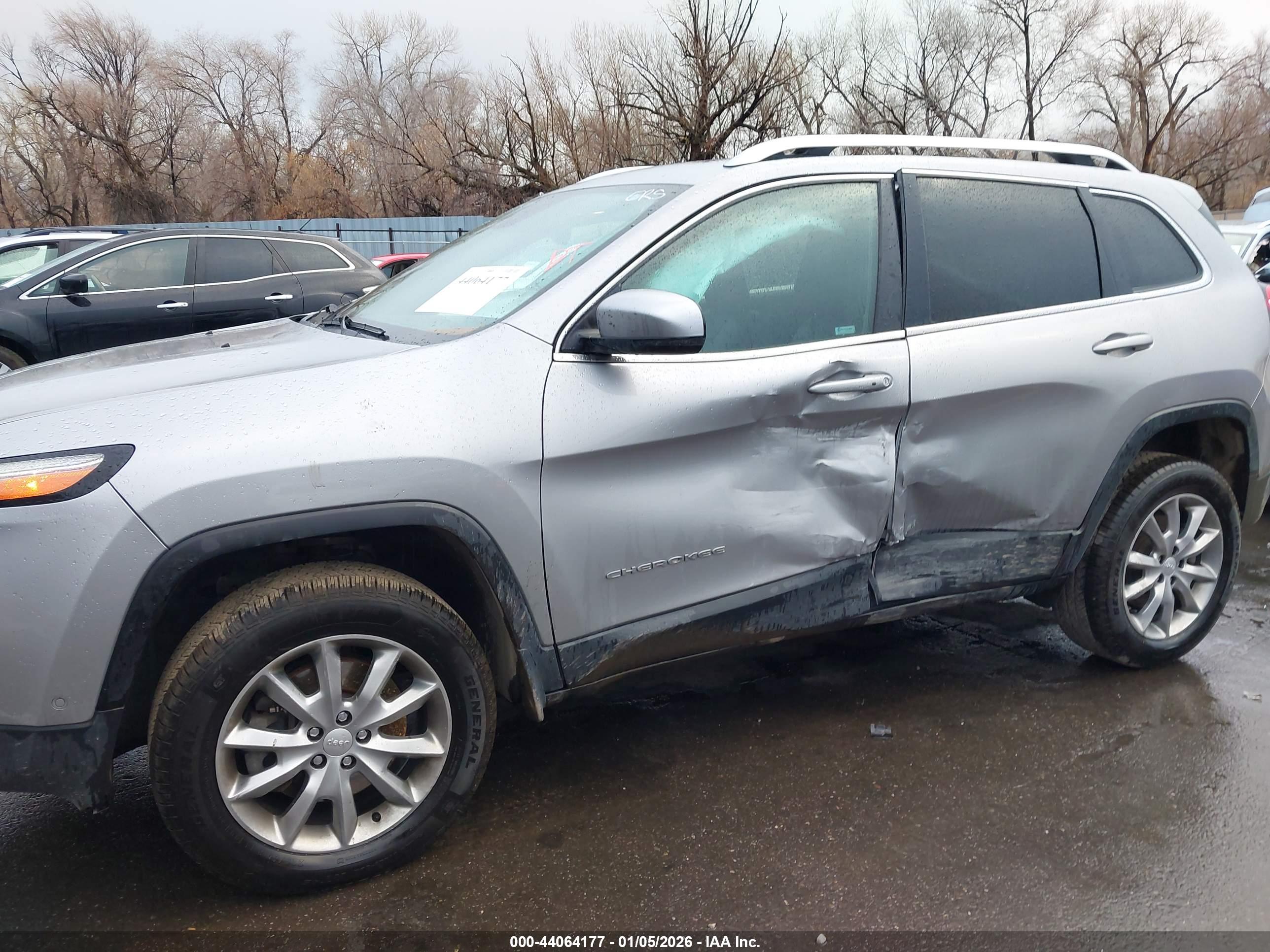 JEEP CHEROKEE image 6