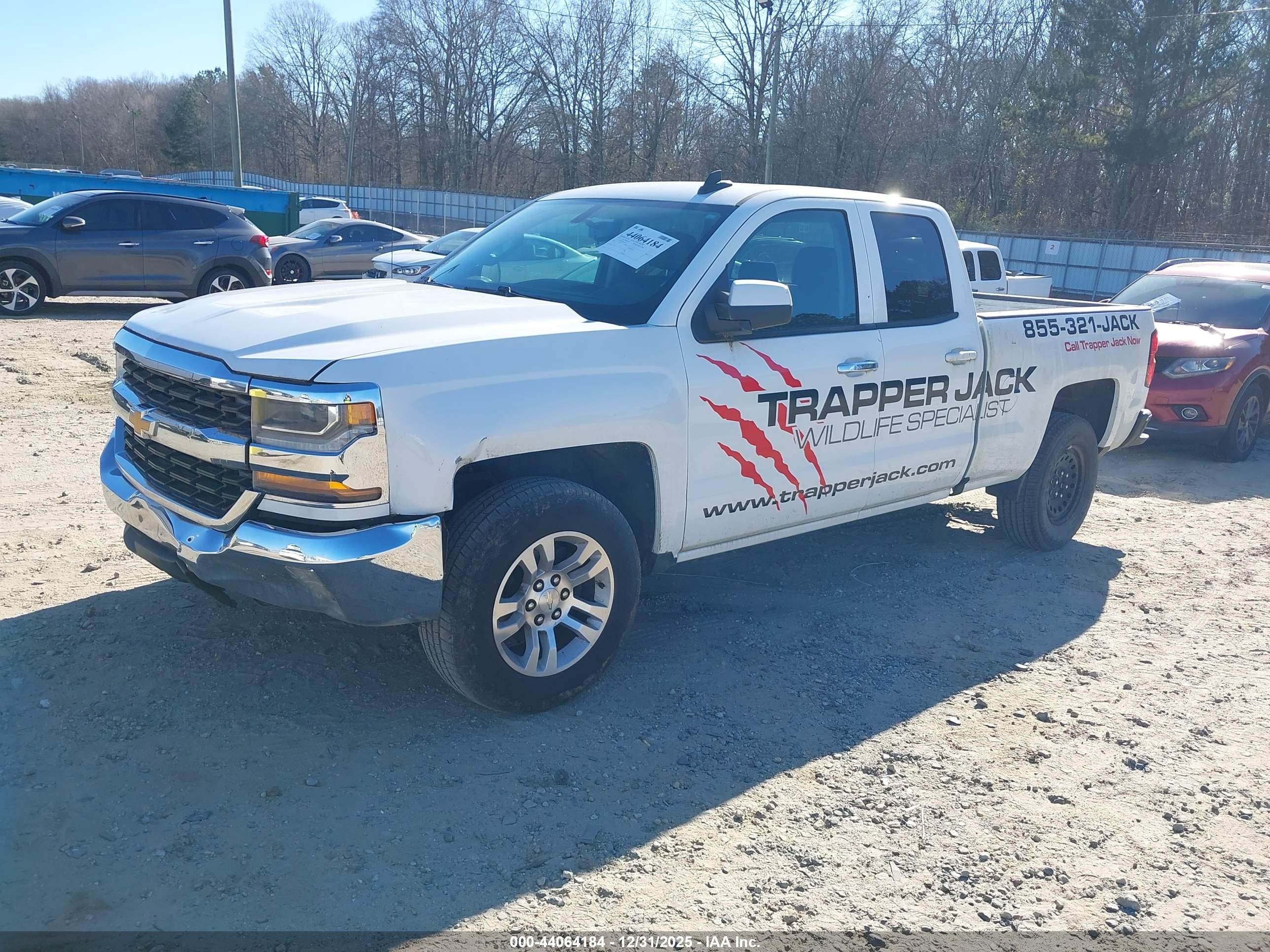 CHEVROLET SILVERADO image 2