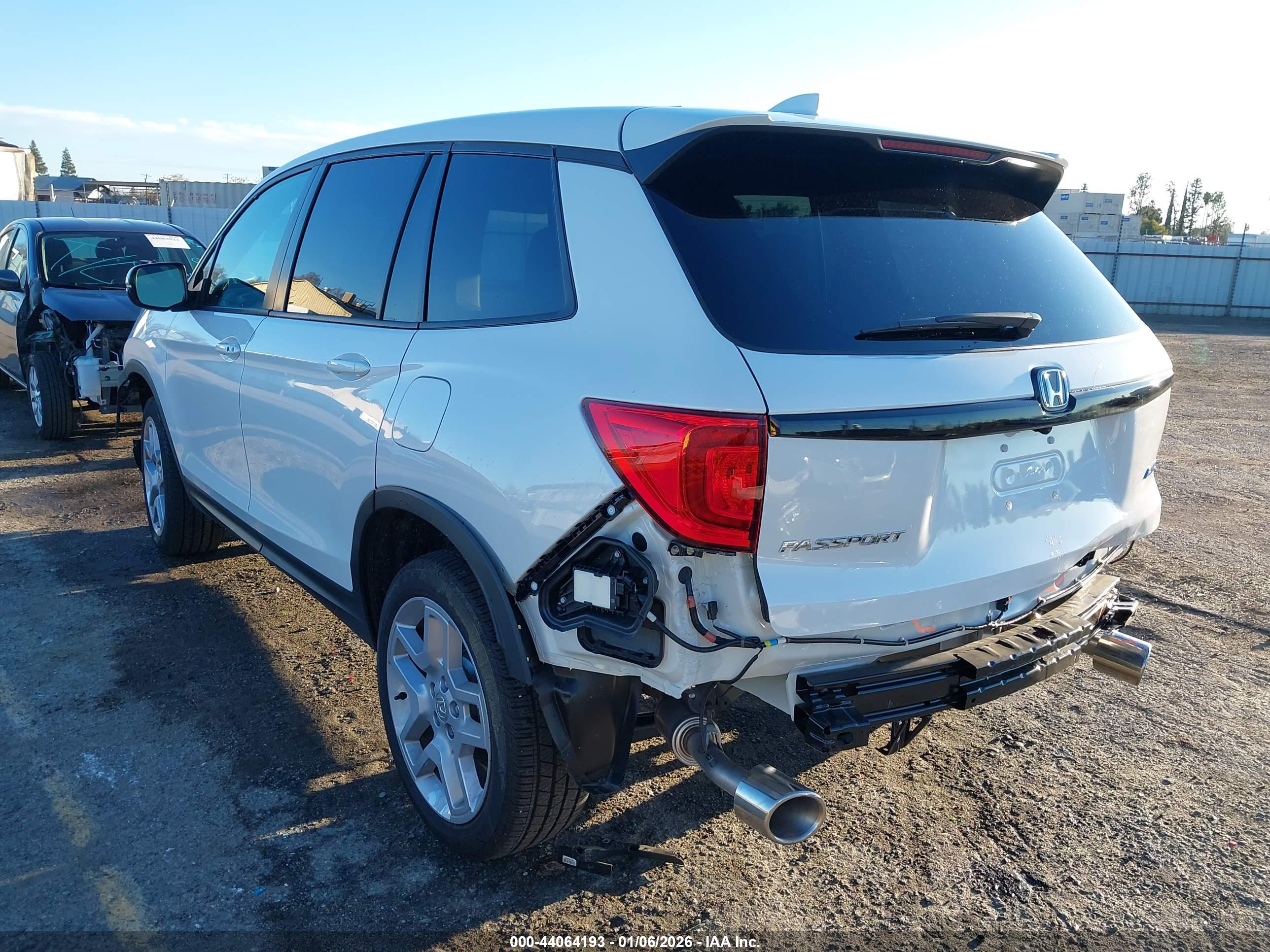 HONDA PASSPORT image 3