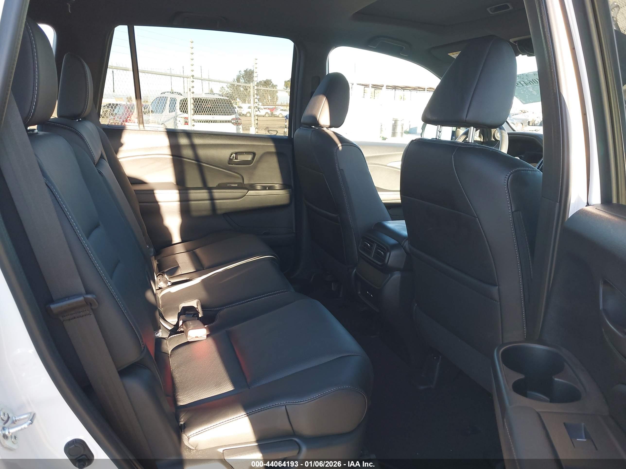 HONDA PASSPORT image 8