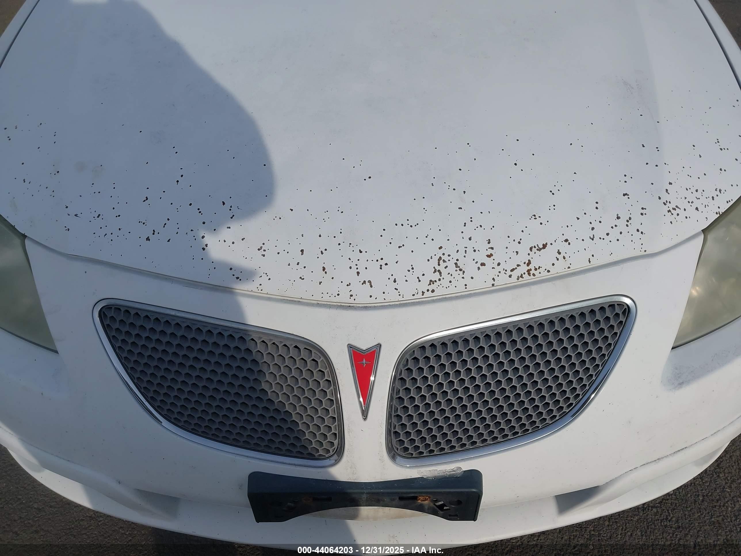 PONTIAC VIBE image 6