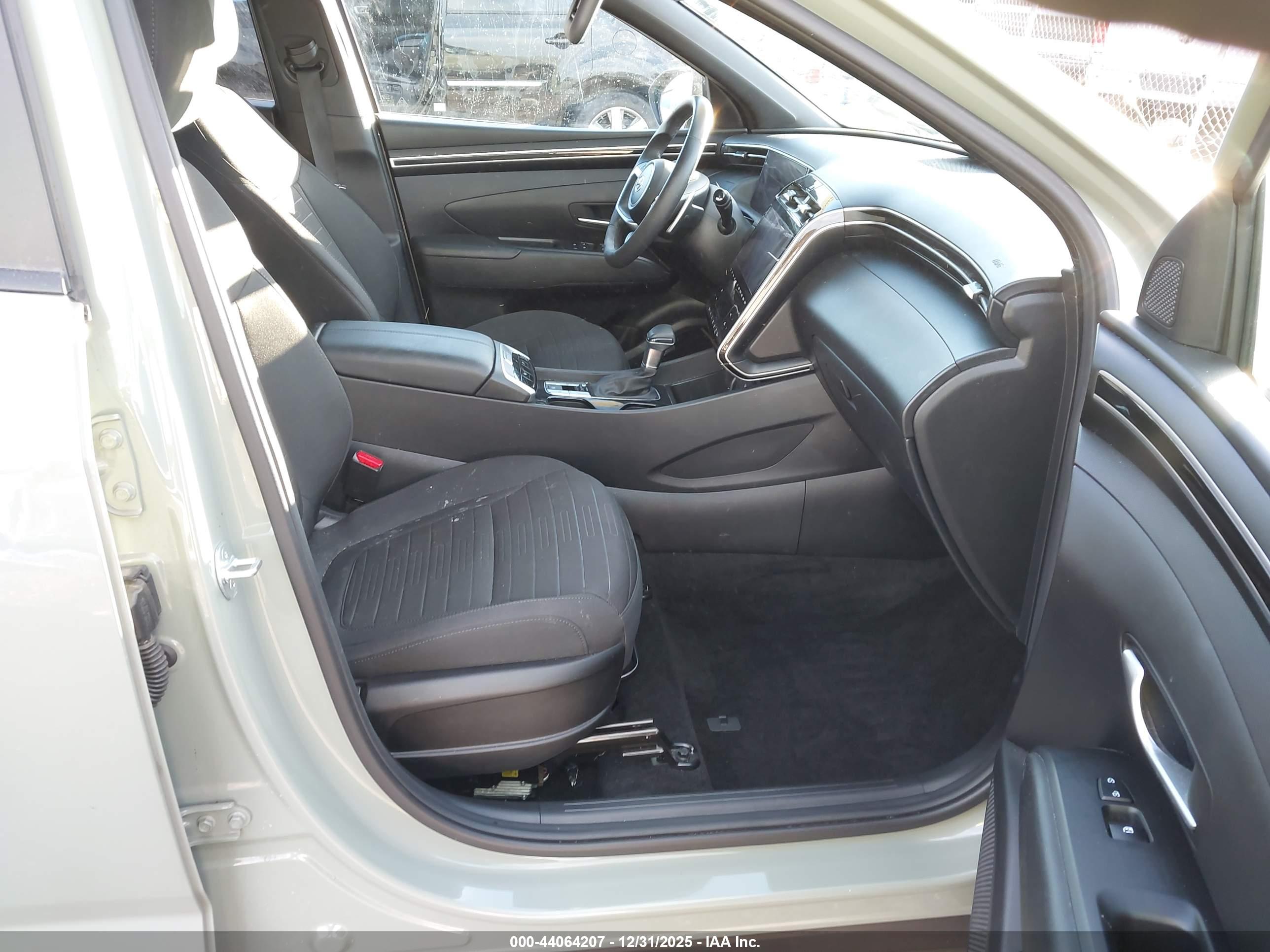 HYUNDAI SANTA image 5