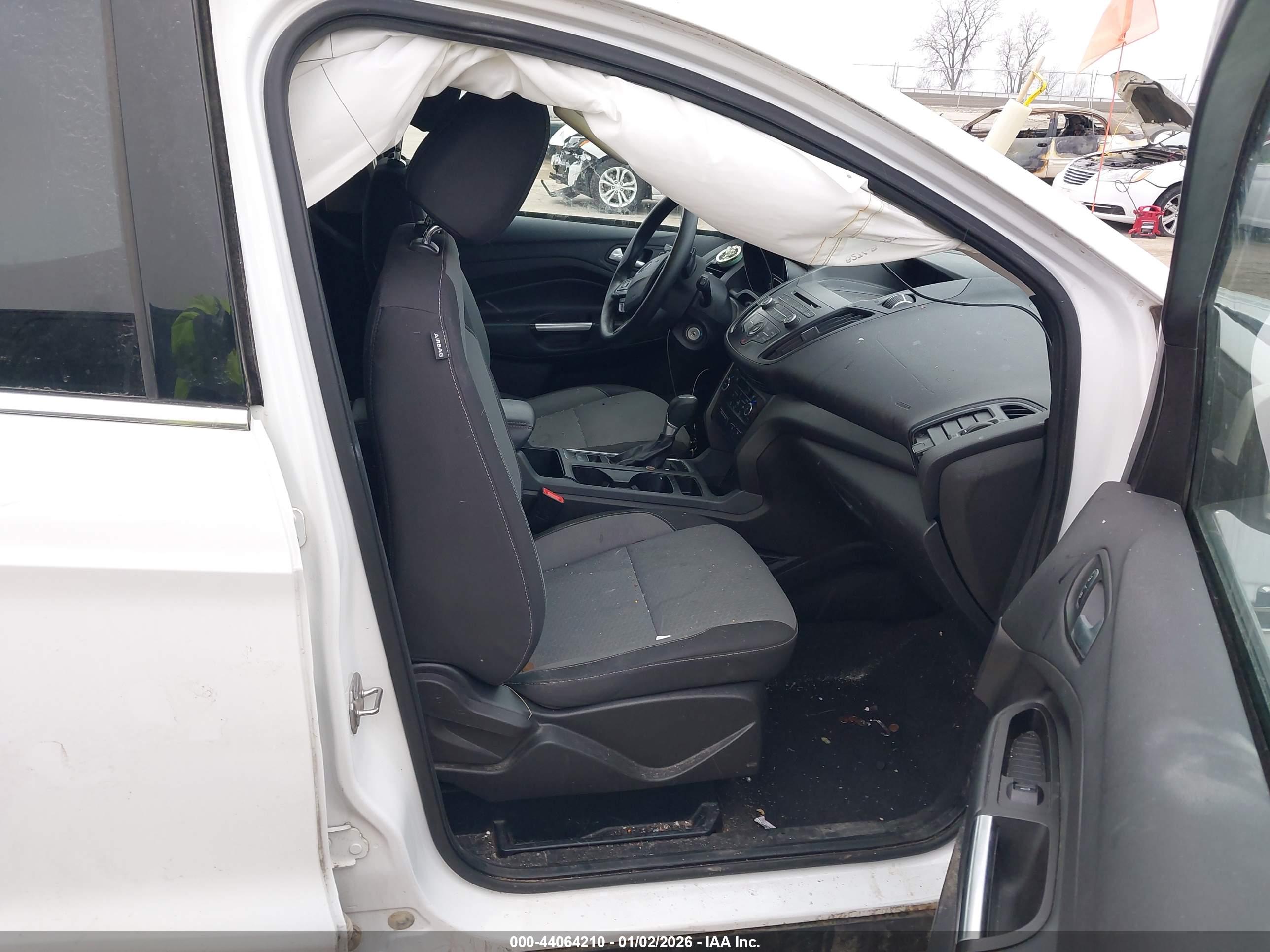 FORD ESCAPE image 5