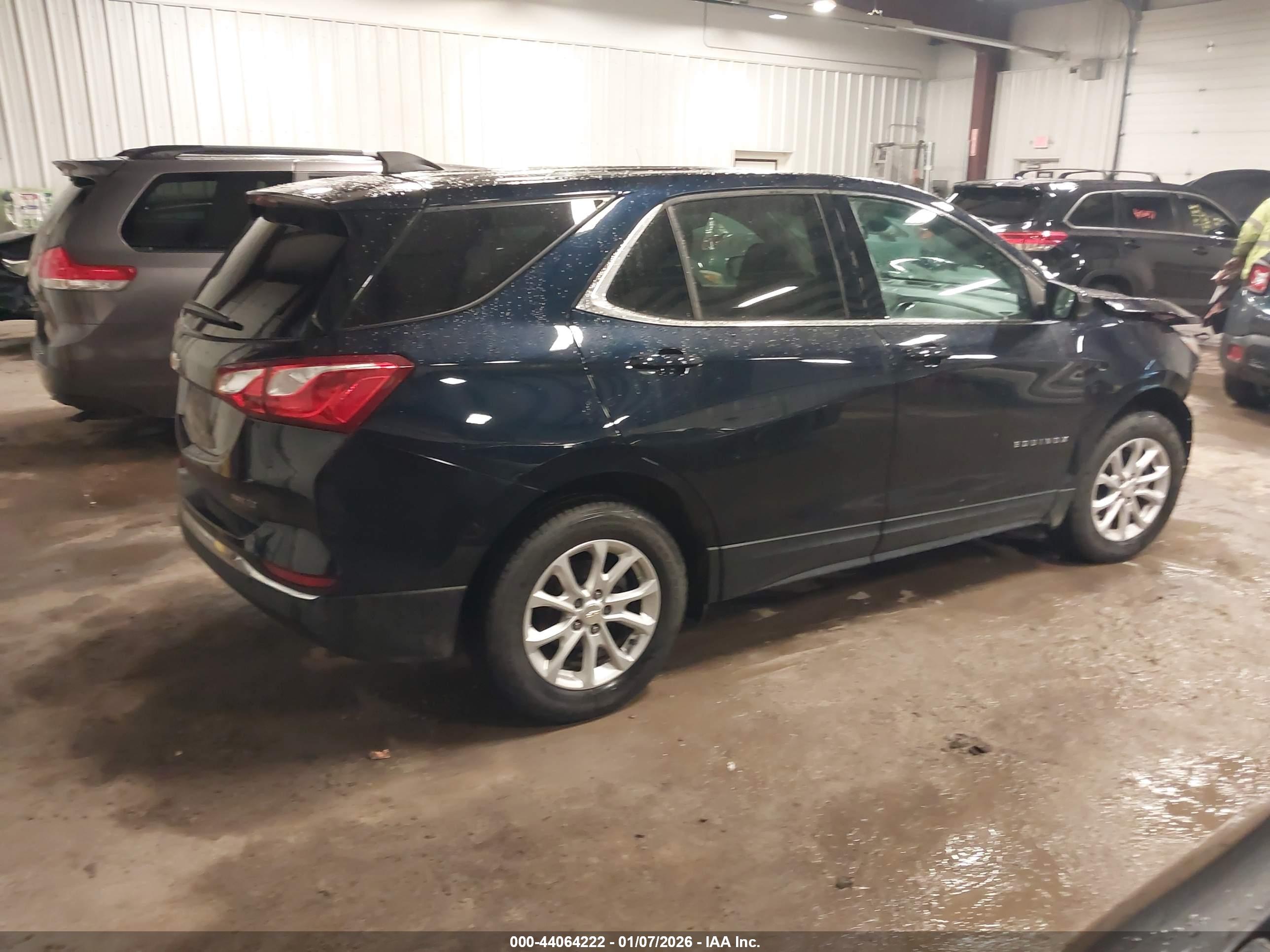 CHEVROLET EQUINOX image 4