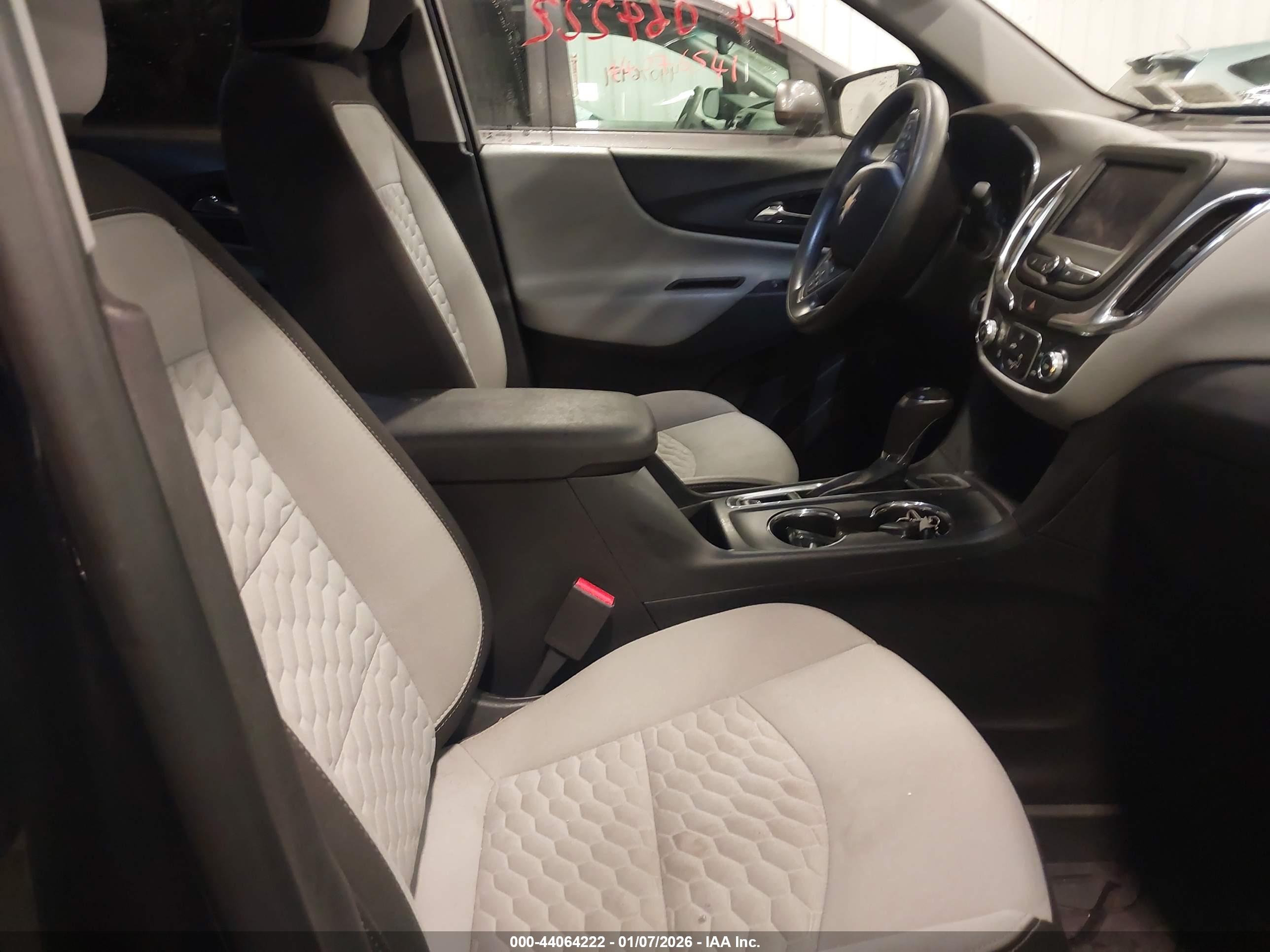CHEVROLET EQUINOX image 5