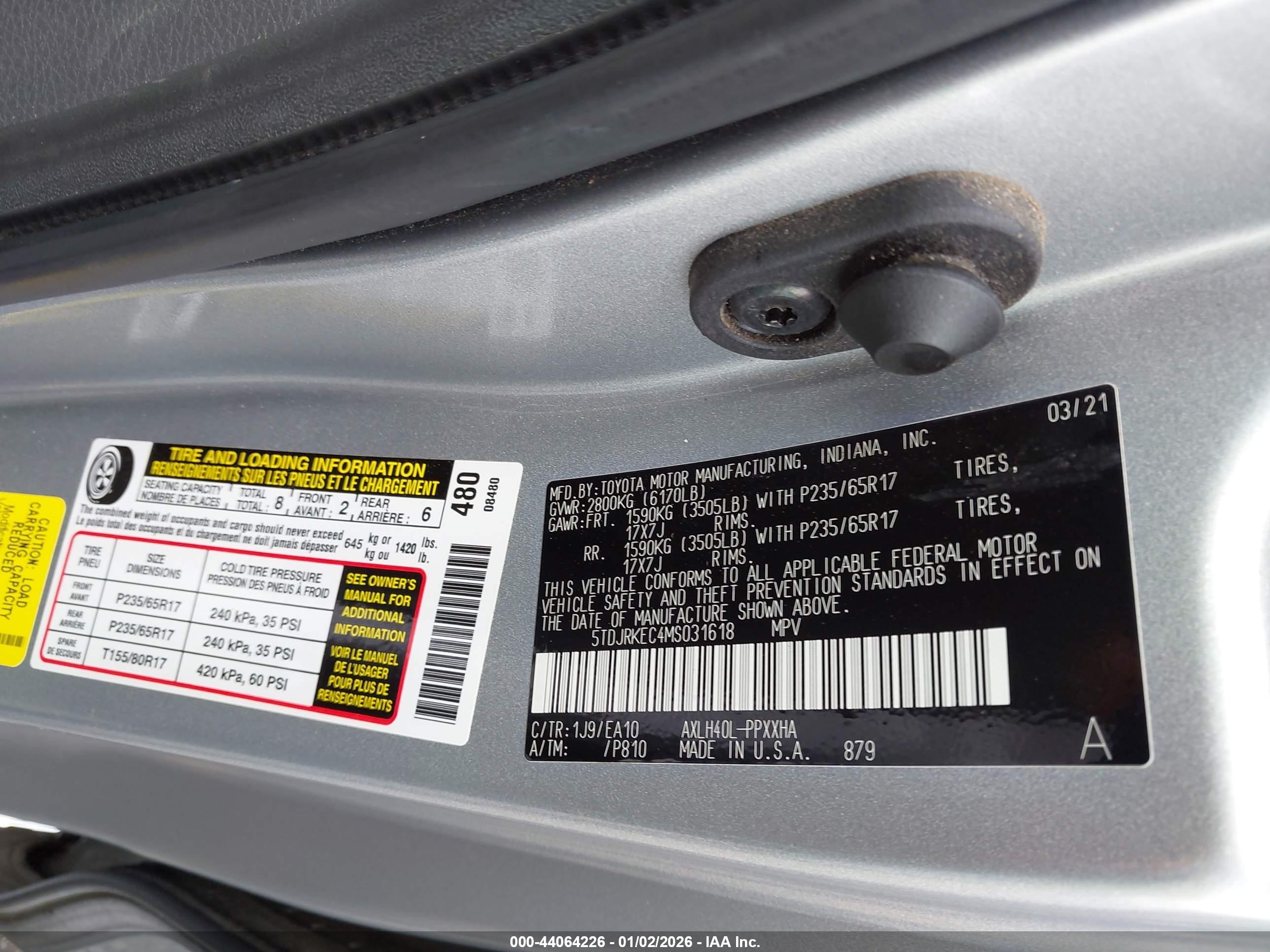 TOYOTA SIENNA image 9