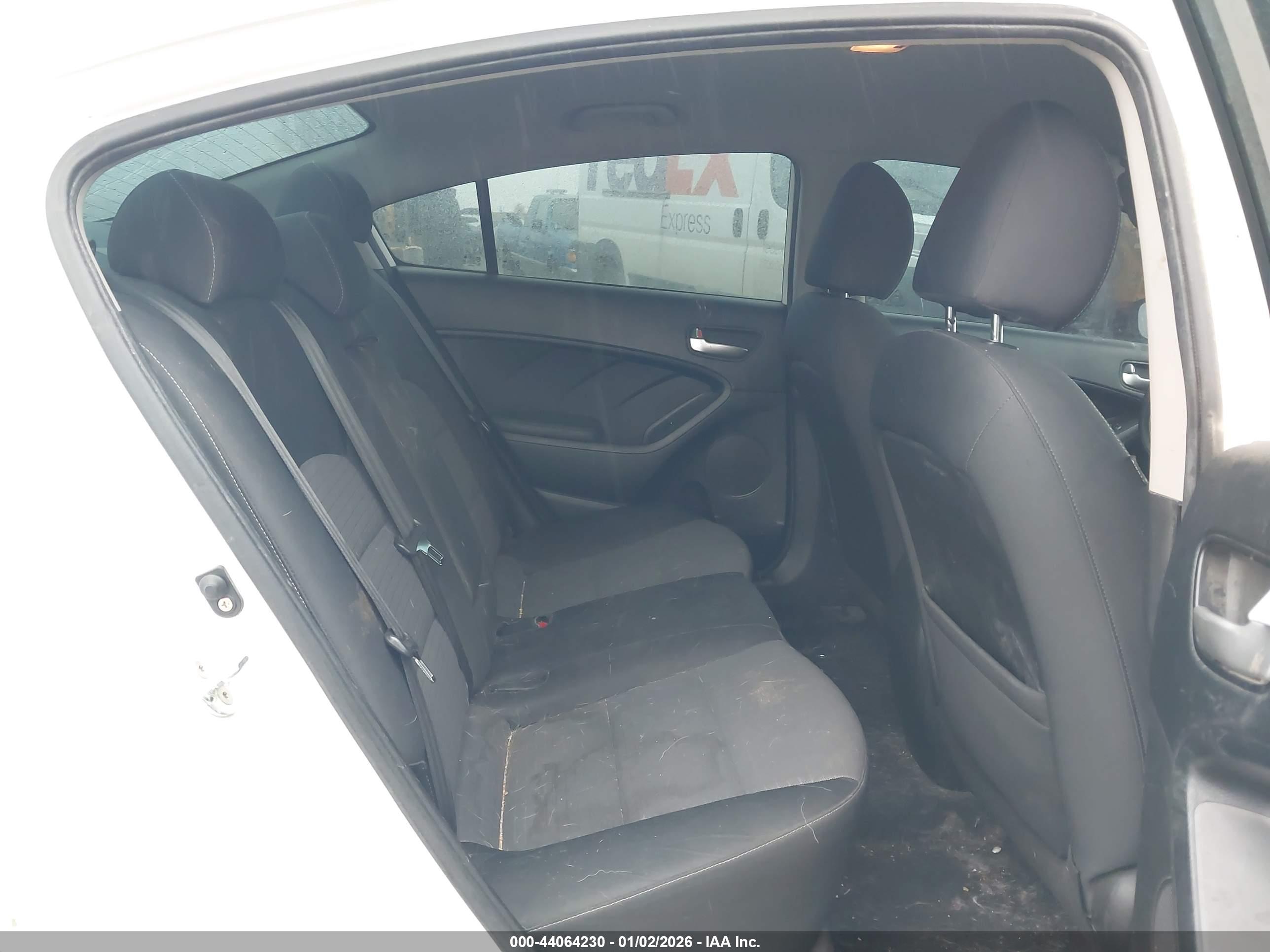 KIA FORTE image 8