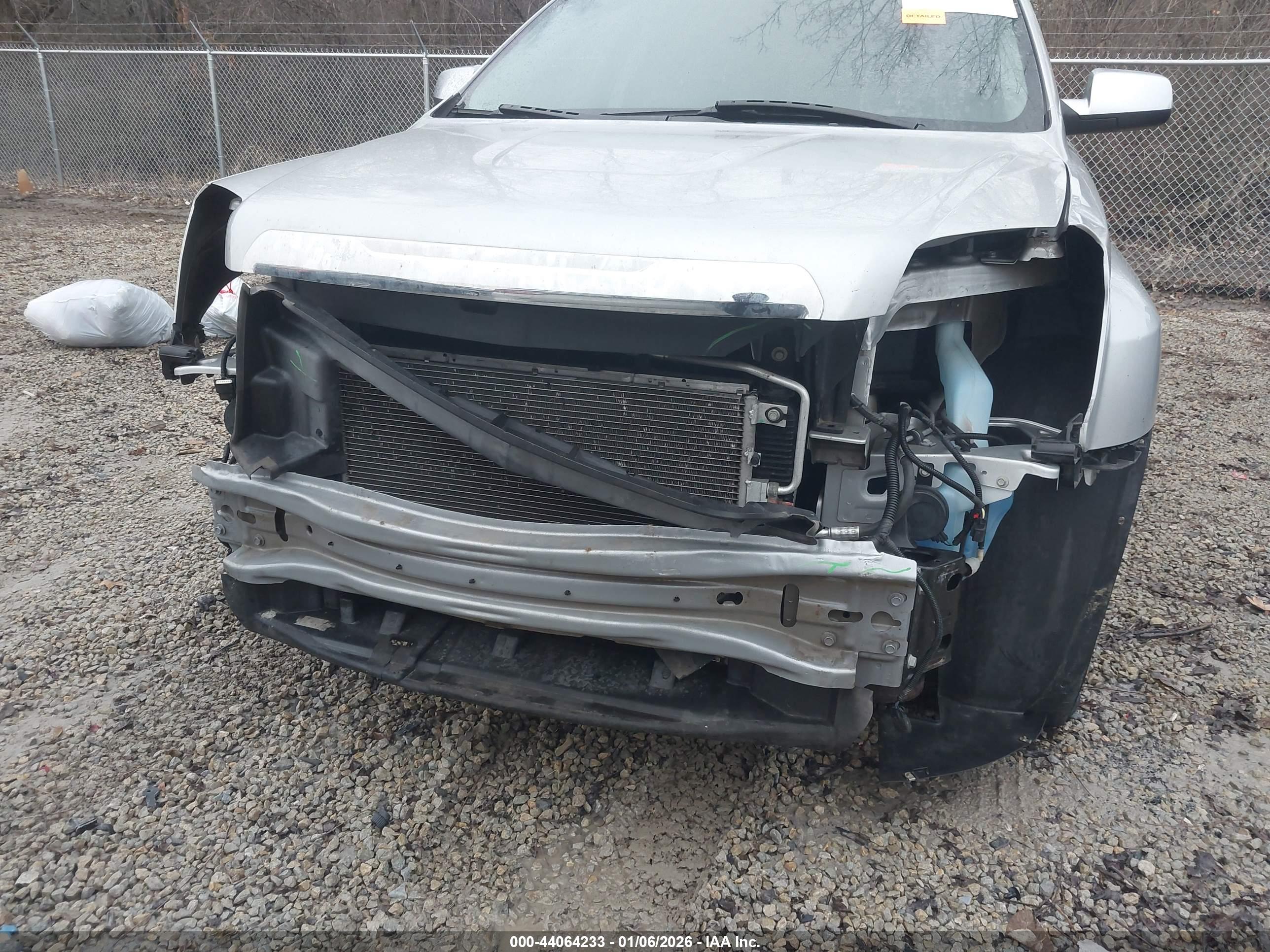 GMC TERRAIN image 6