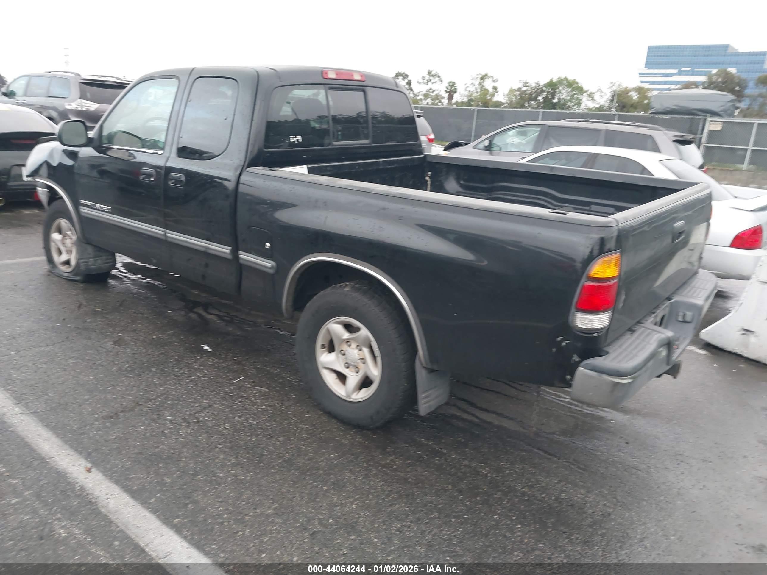 TOYOTA TUNDRA image 3