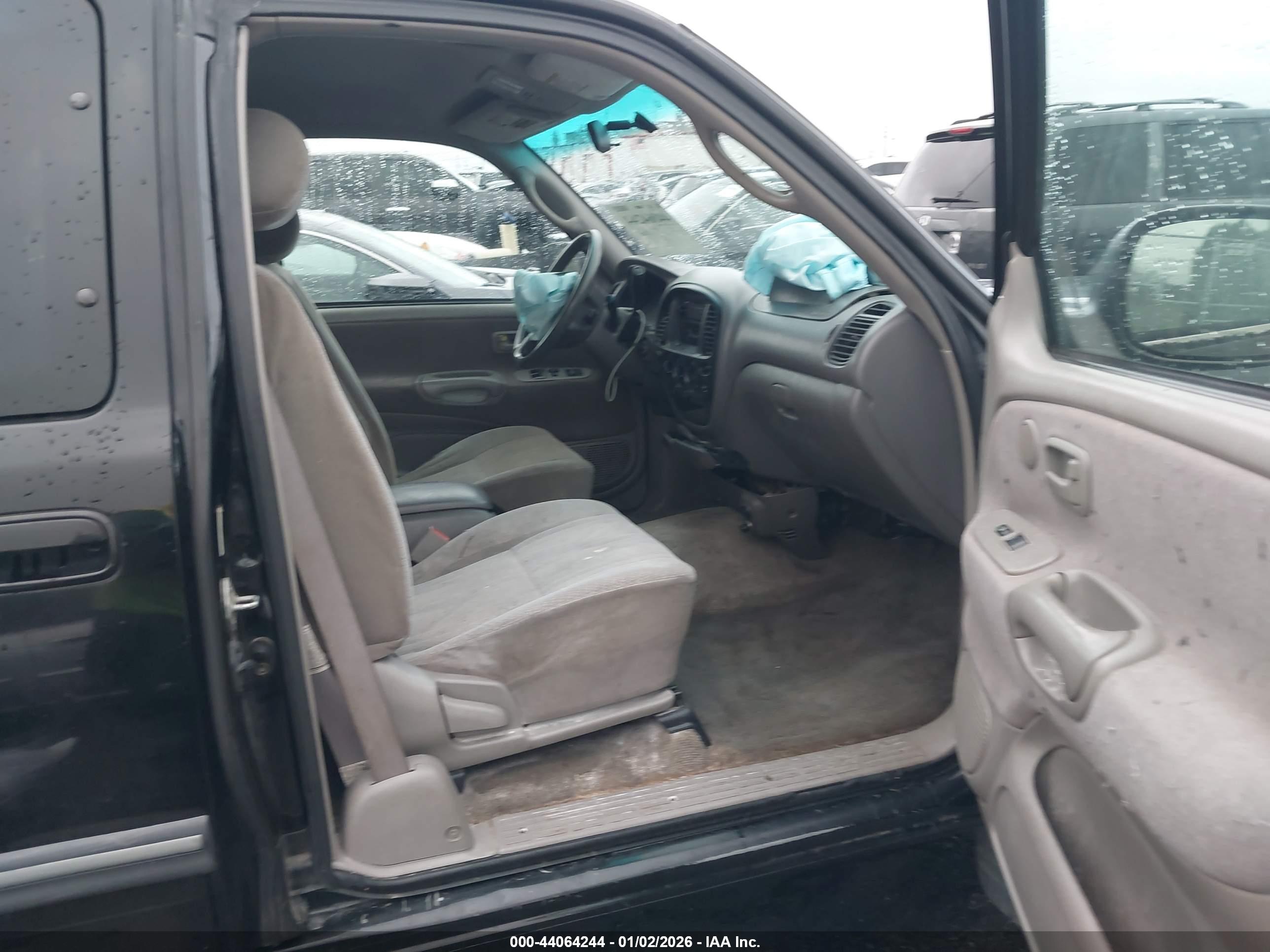 TOYOTA TUNDRA image 5