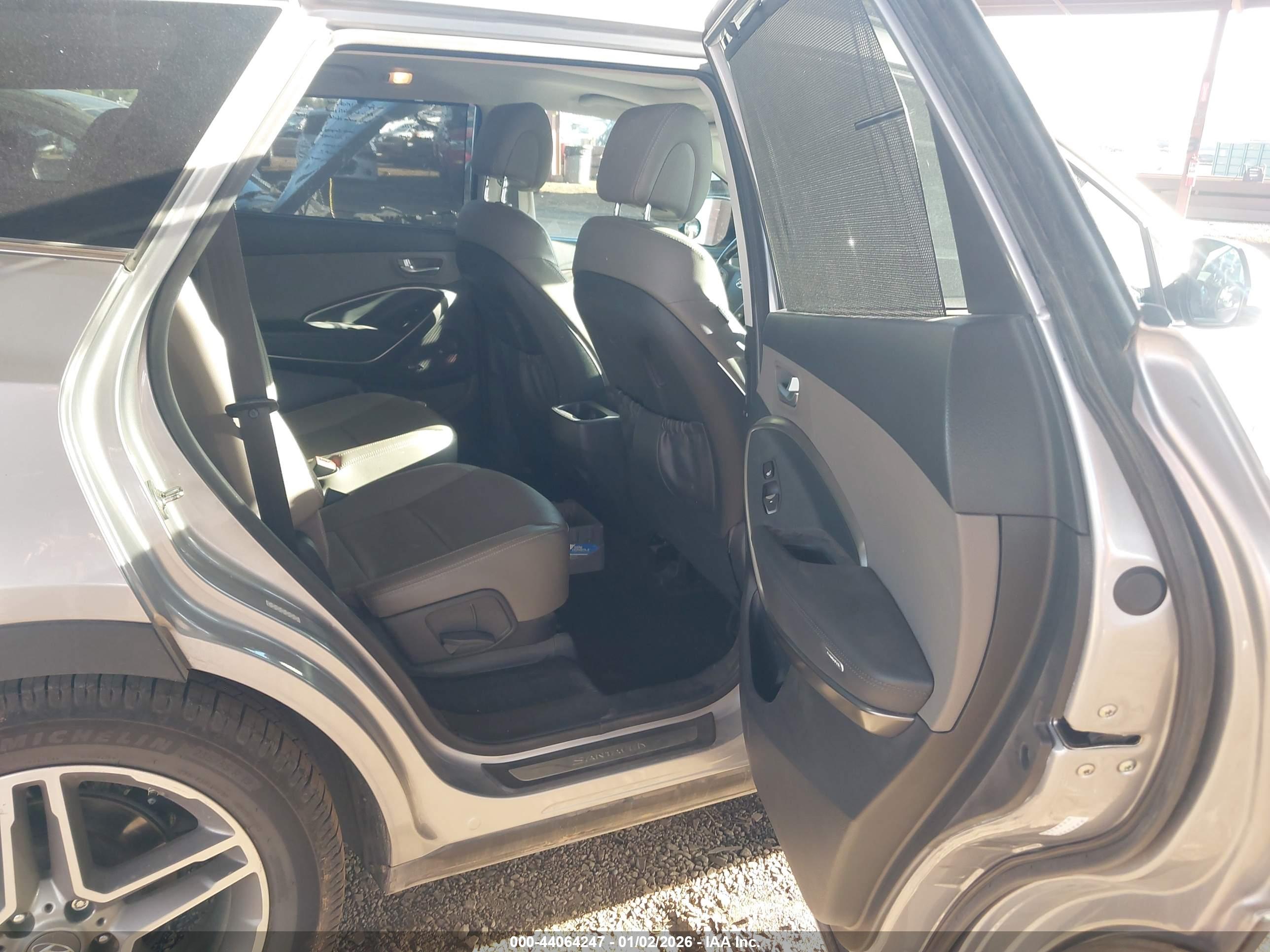 HYUNDAI SANTA image 8