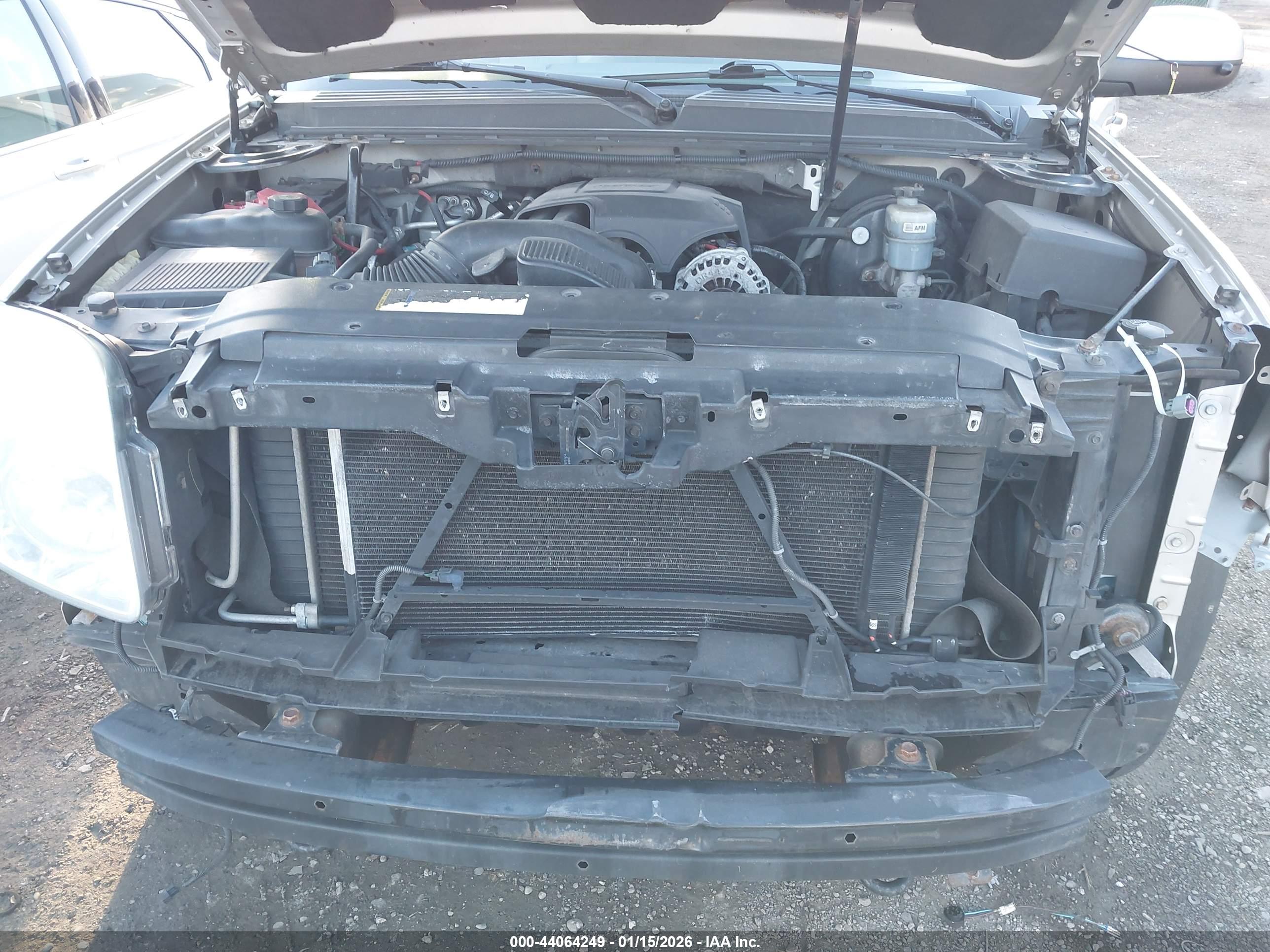 GMC YUKON image 10