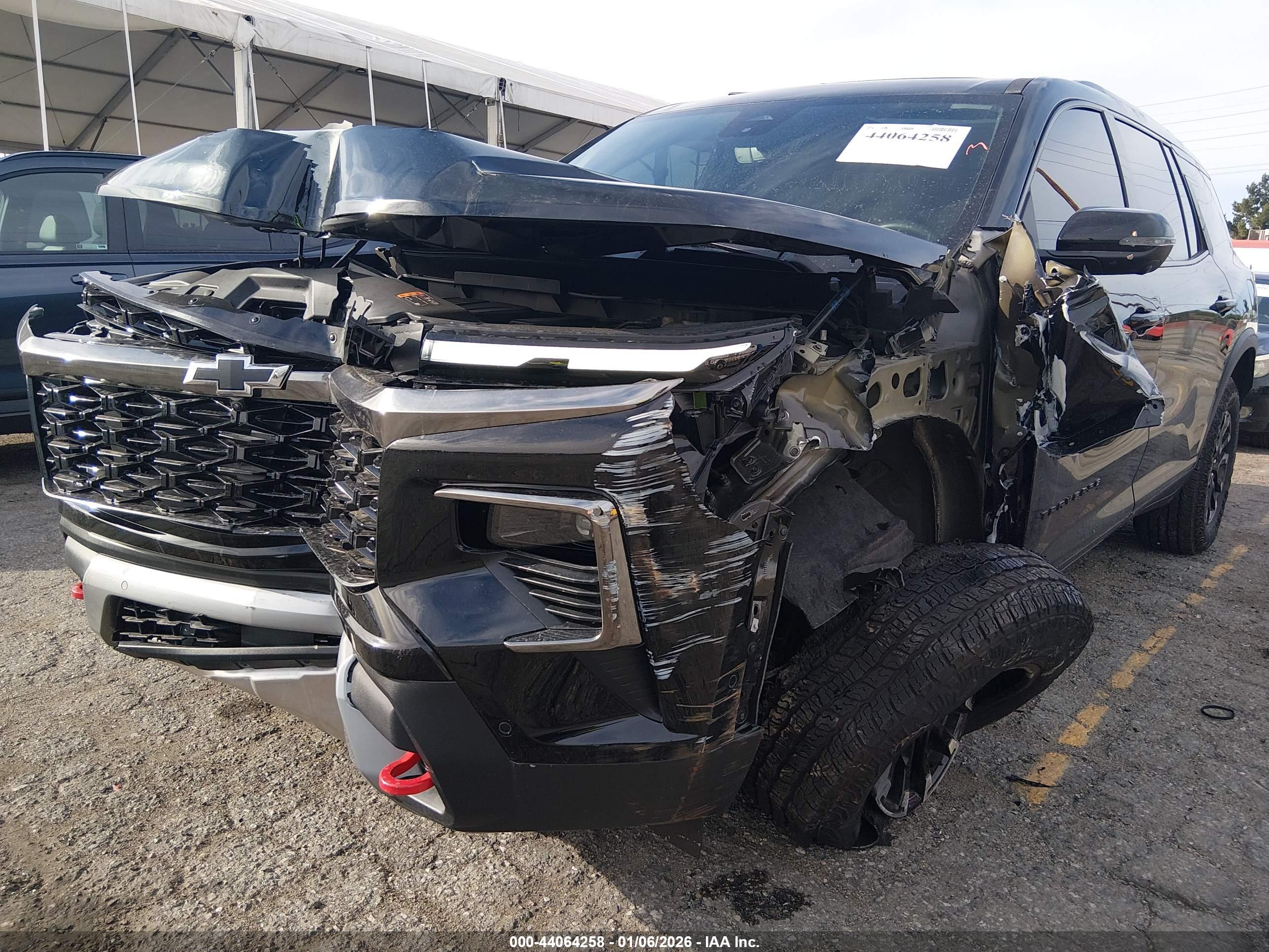 CHEVROLET TRAVERSE image 6