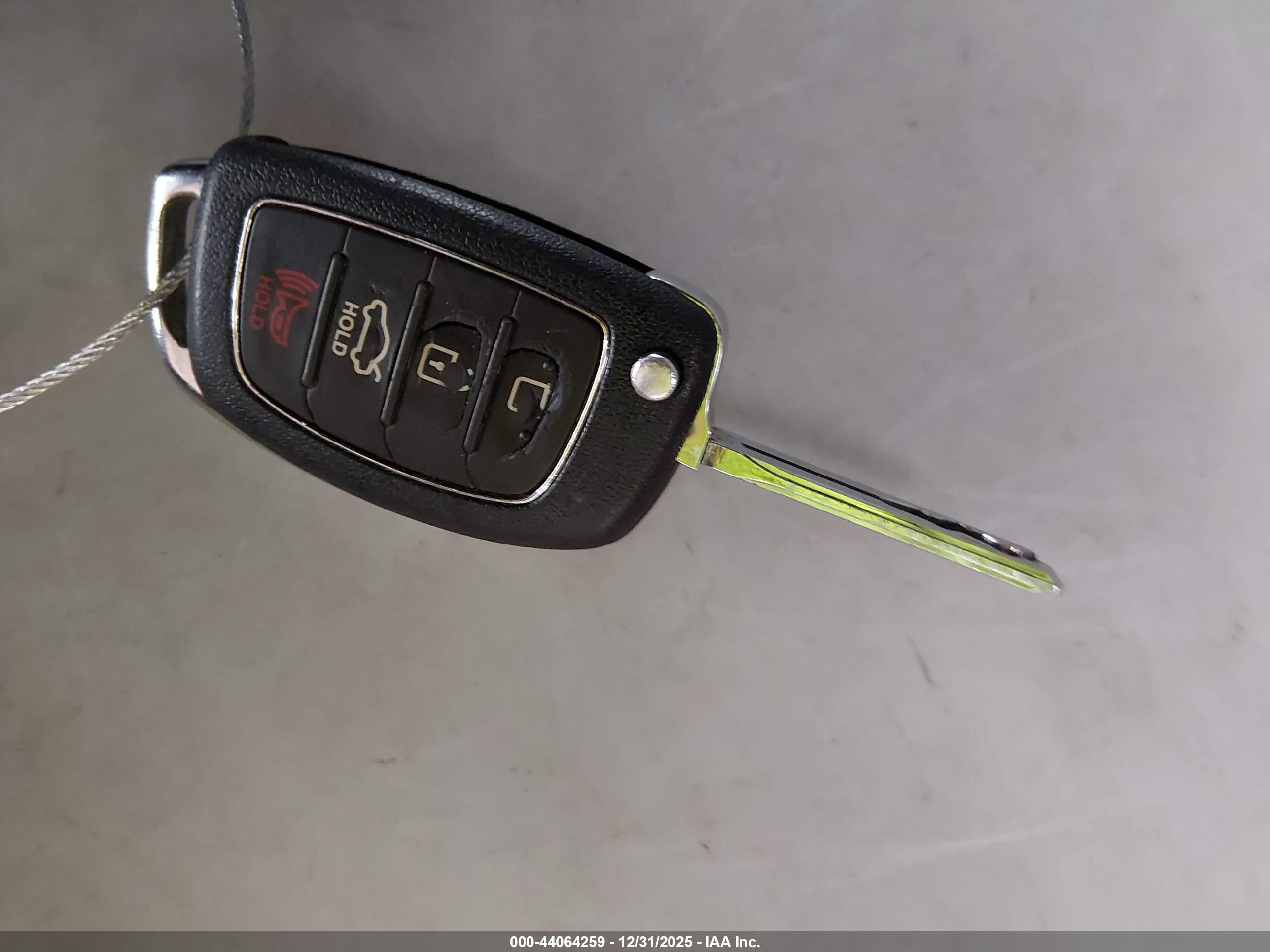 HYUNDAI SONATA image 11
