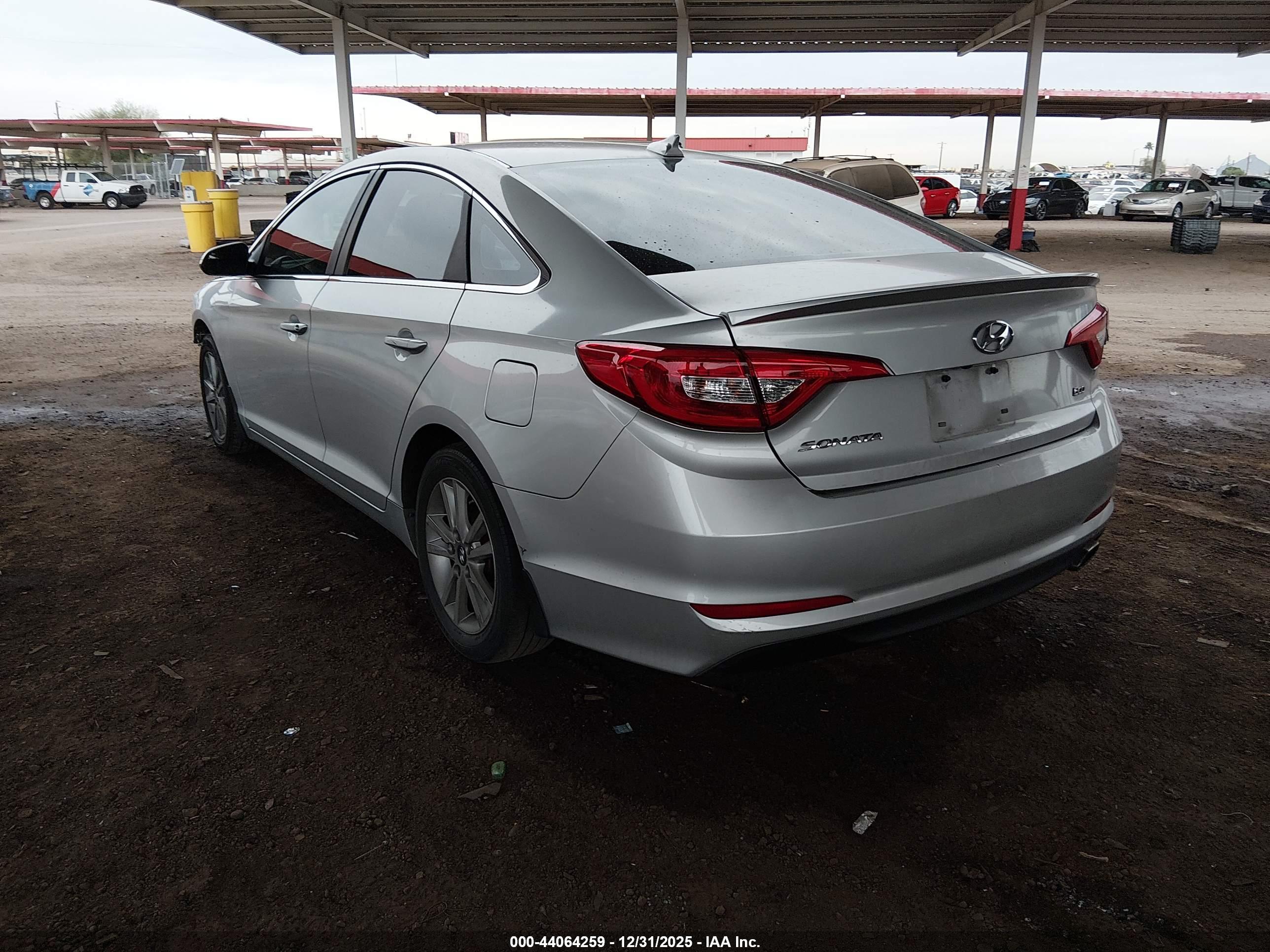 HYUNDAI SONATA image 3