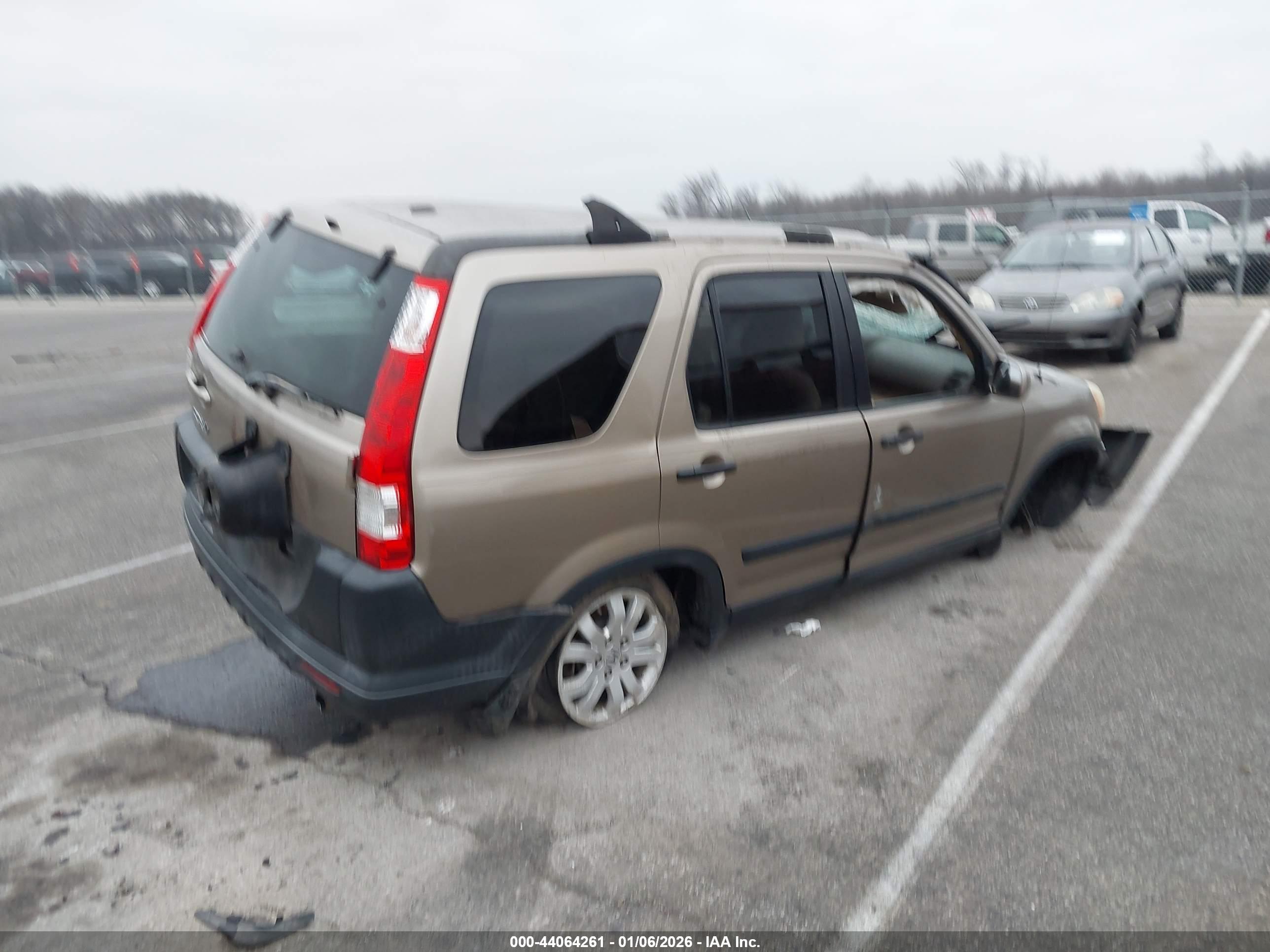 HONDA CR-V image 4