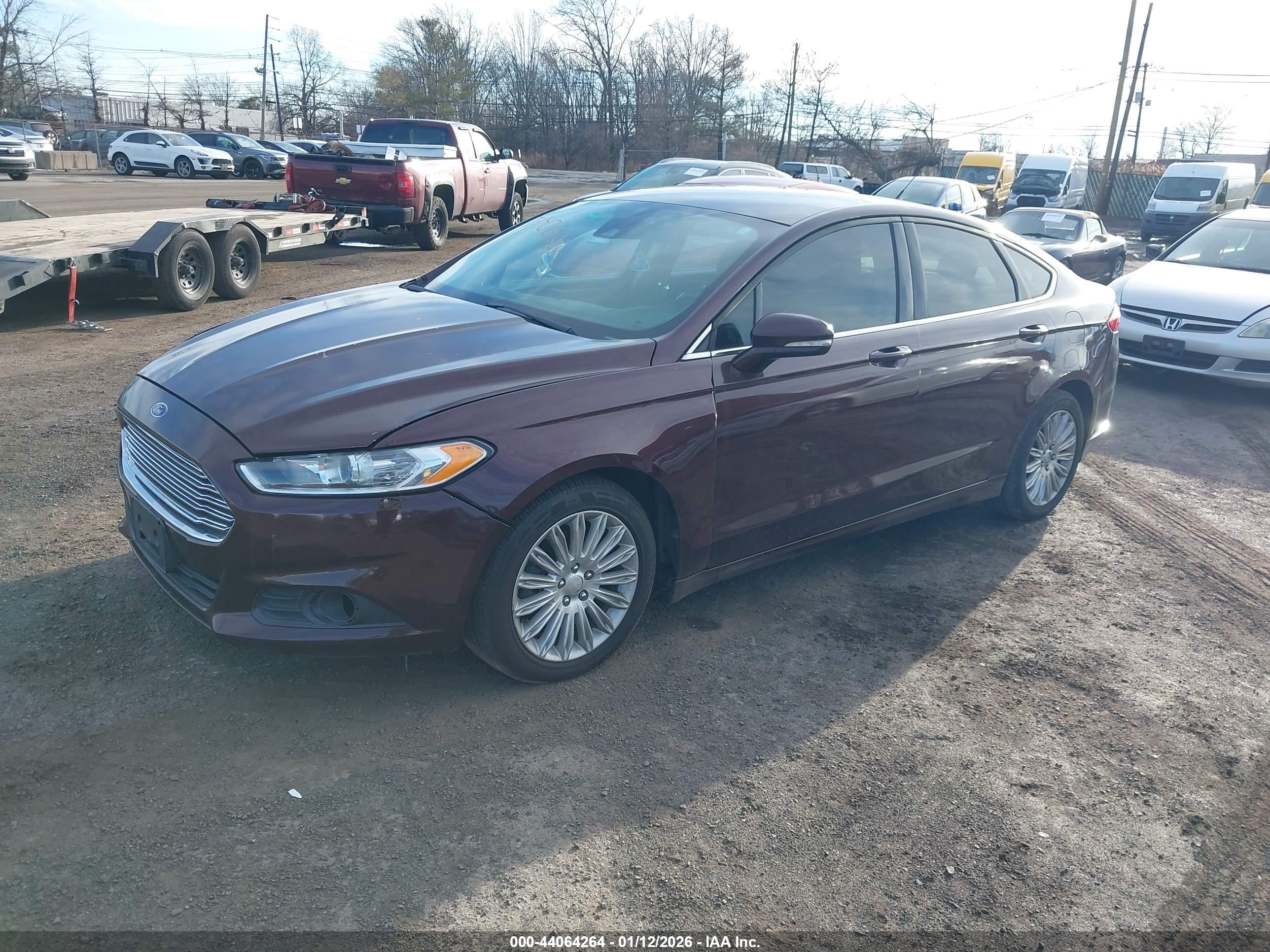FORD FUSION image 2