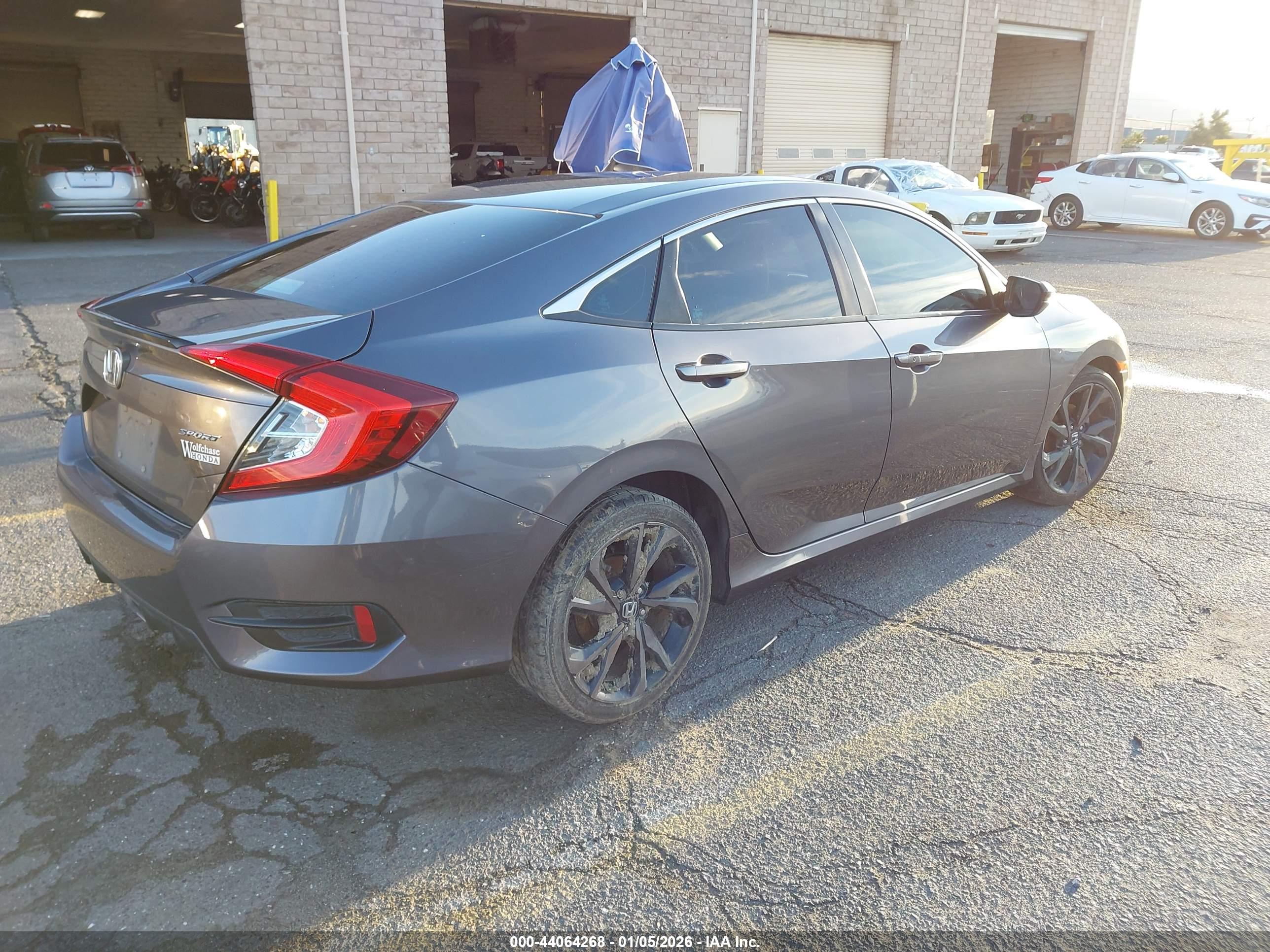 HONDA CIVIC image 4