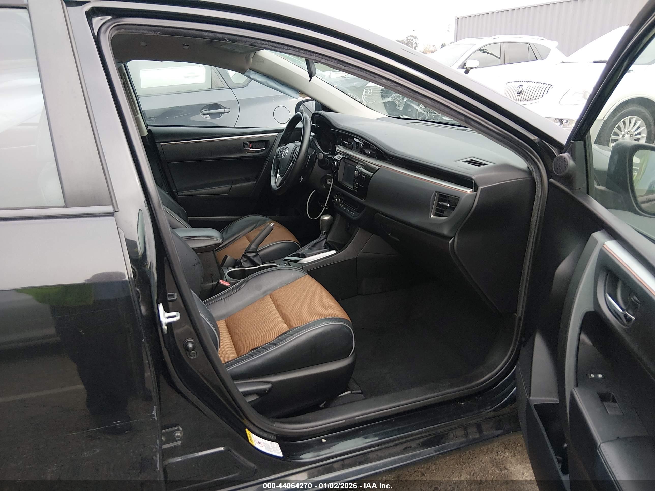TOYOTA COROLLA image 5