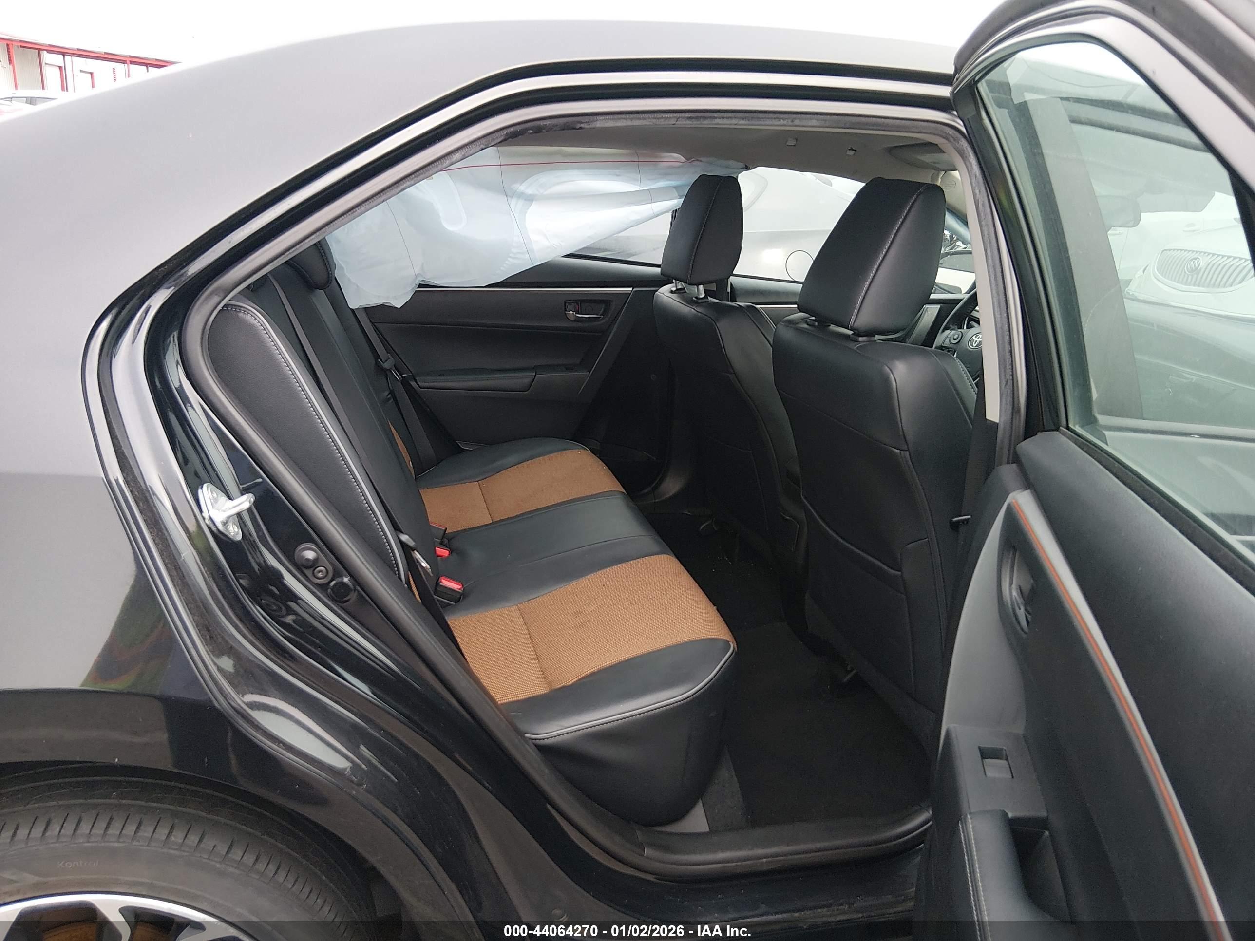TOYOTA COROLLA image 8