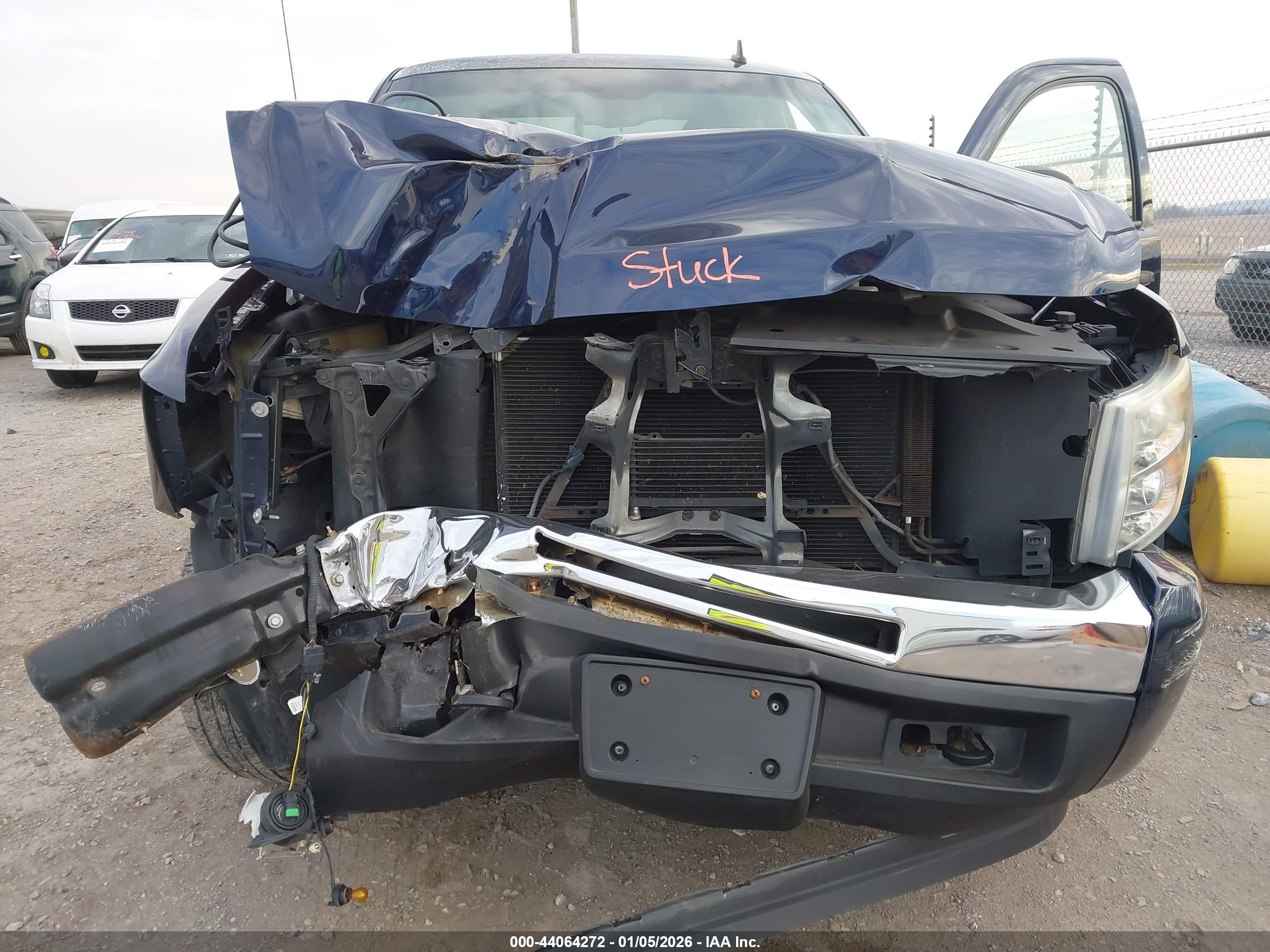 CHEVROLET SILVERADO image 6