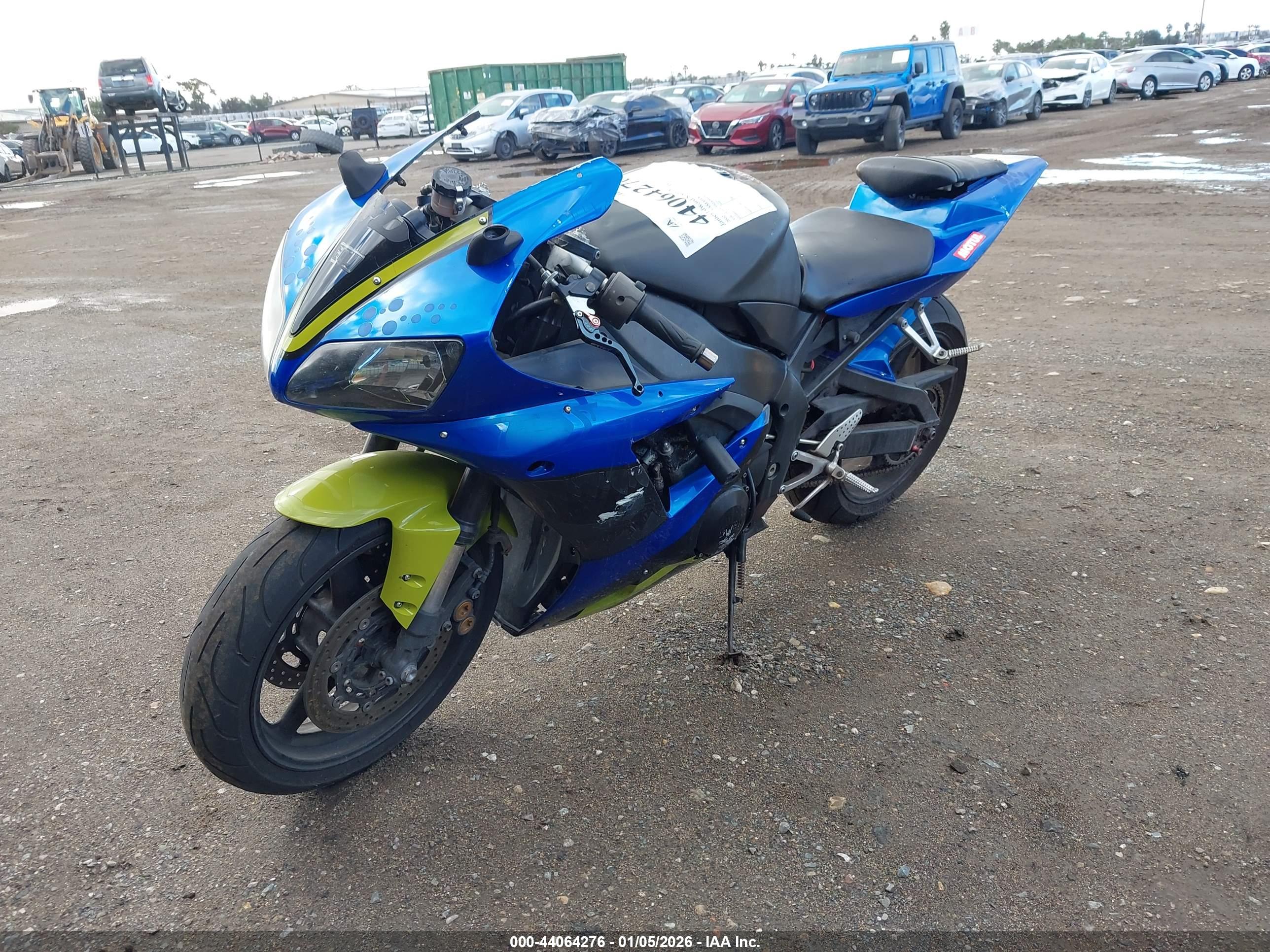YAMAHA YZFR1 image 2