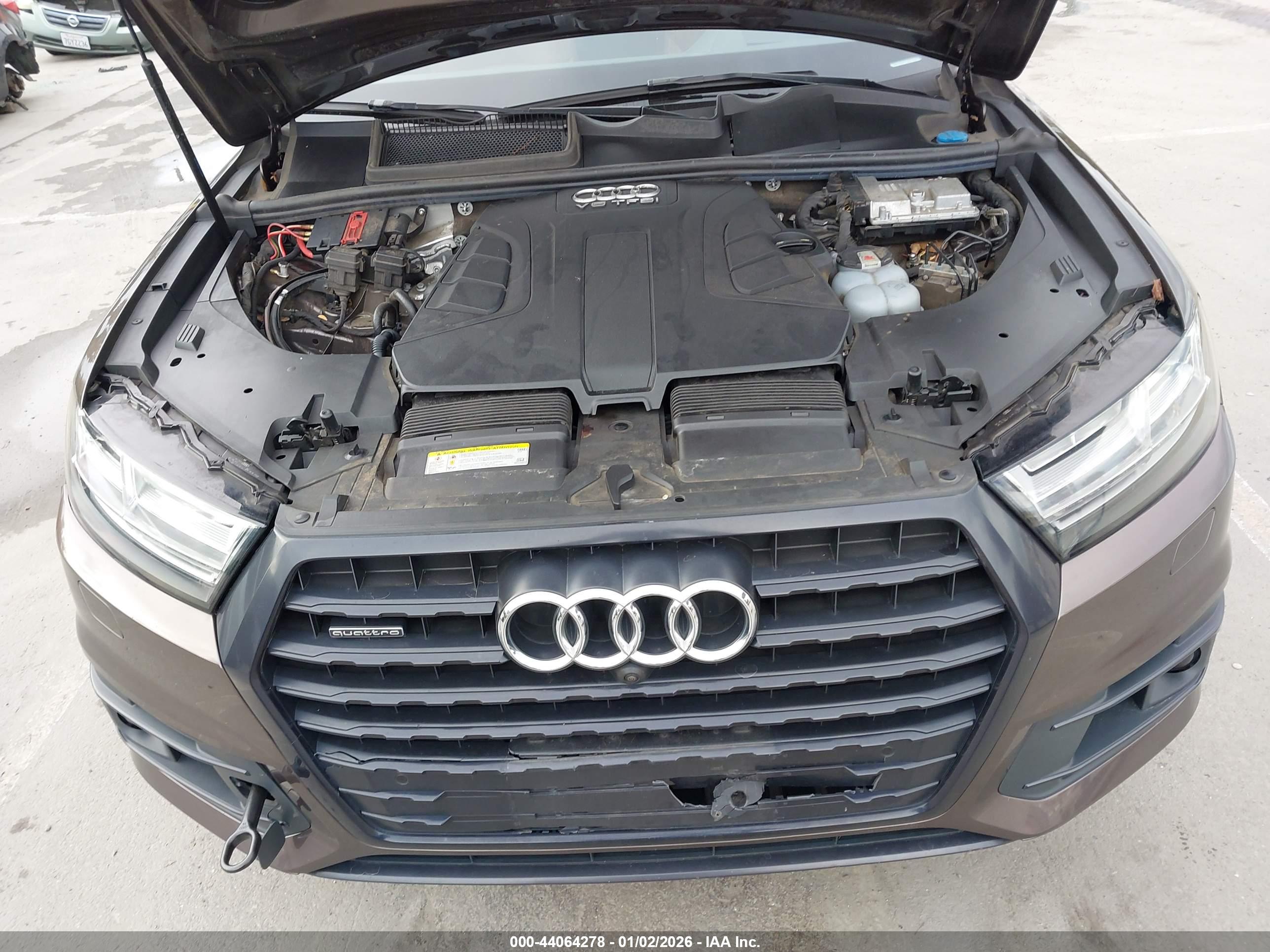 AUDI Q7 image 10