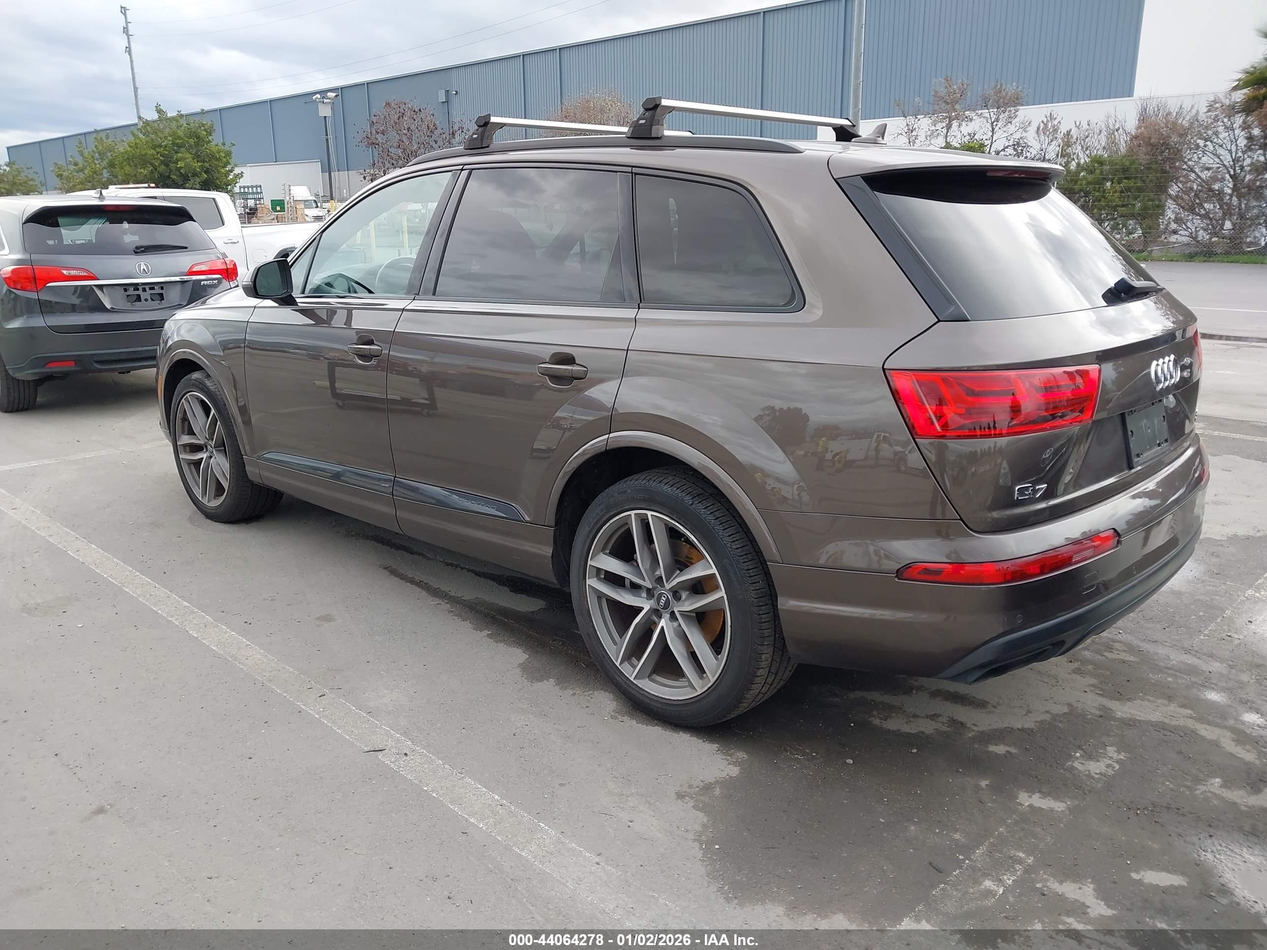 AUDI Q7 image 3
