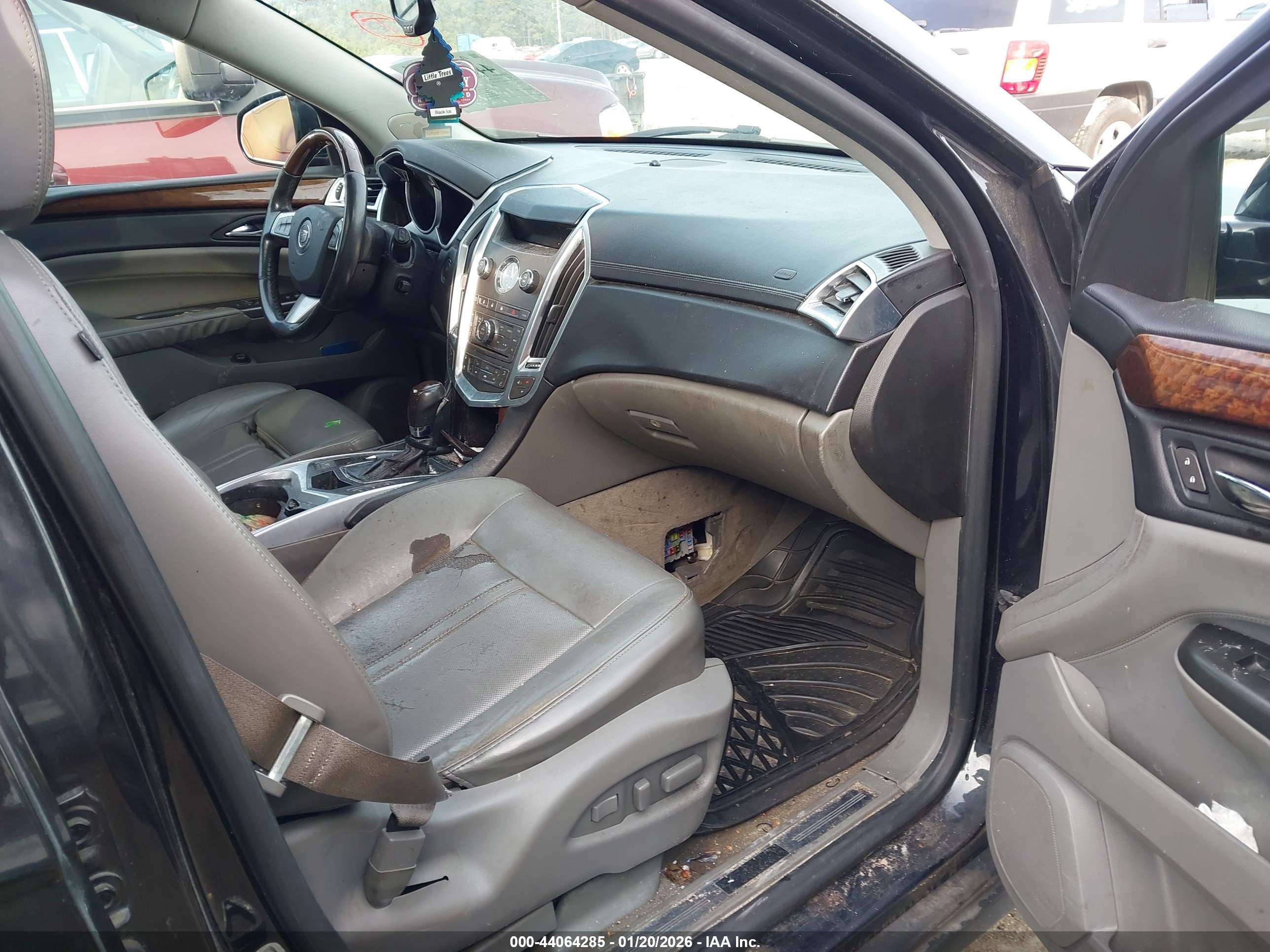 CADILLAC SRX image 5