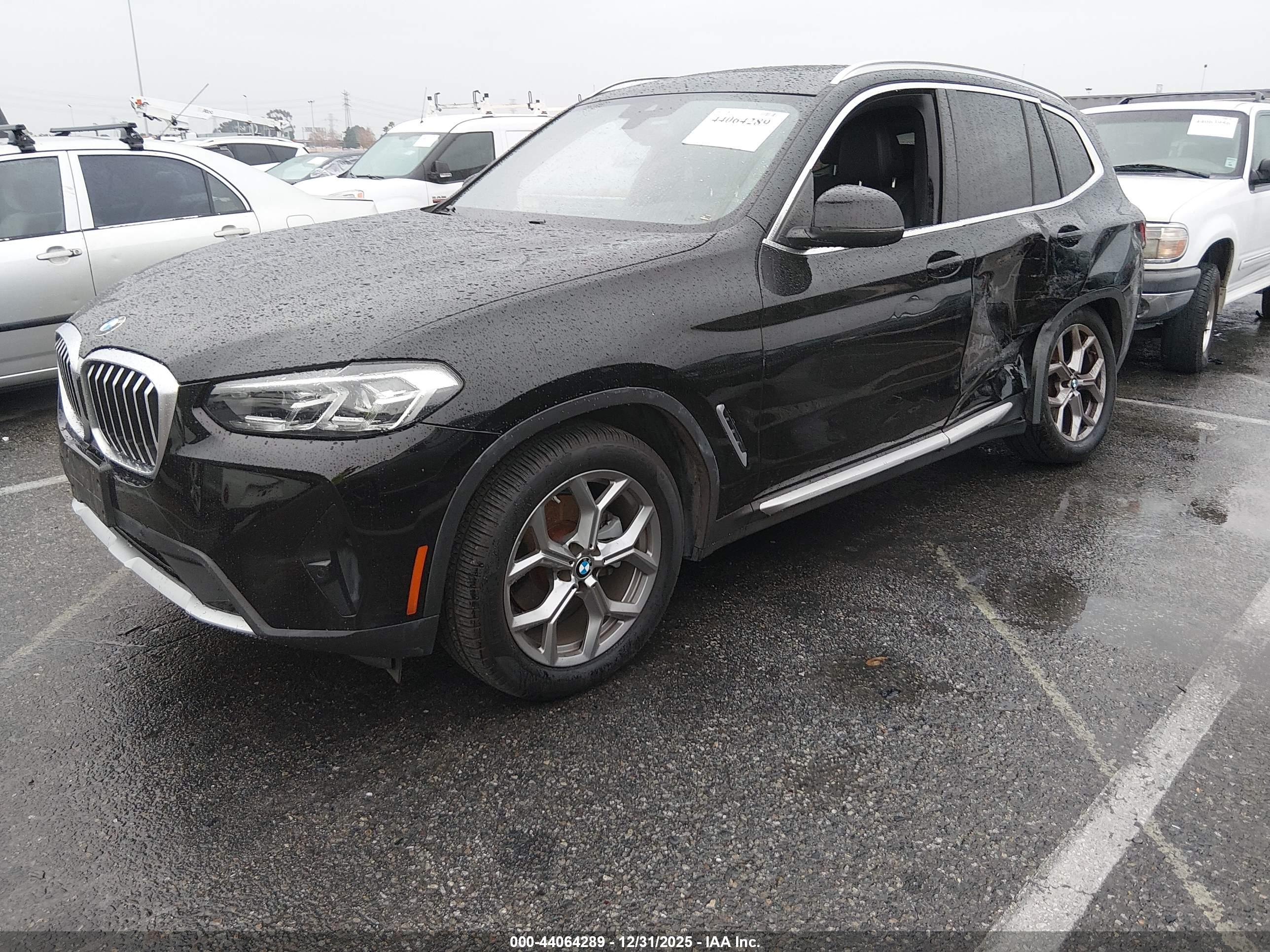 BMW X3 image 2