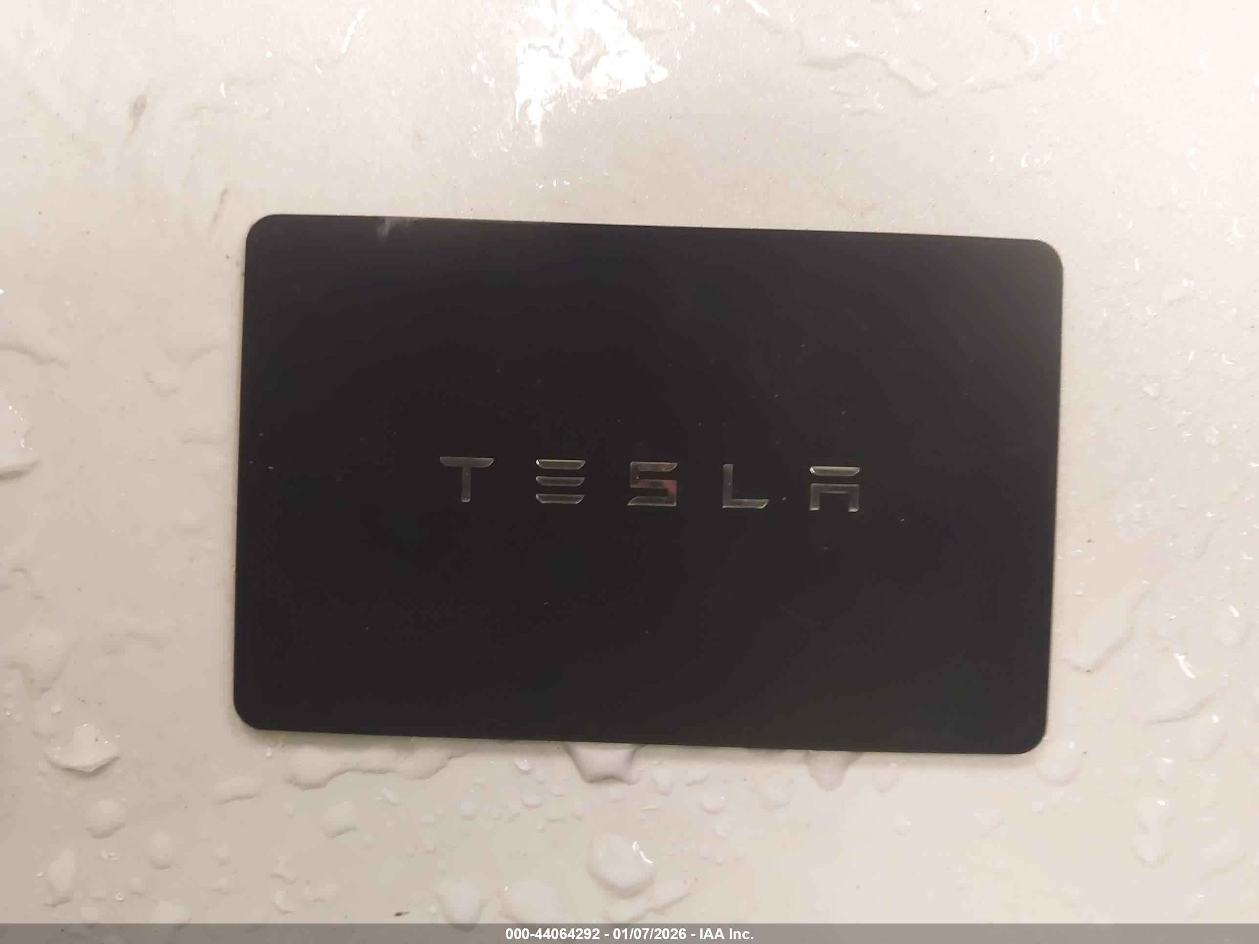 TESLA MODEL image 11