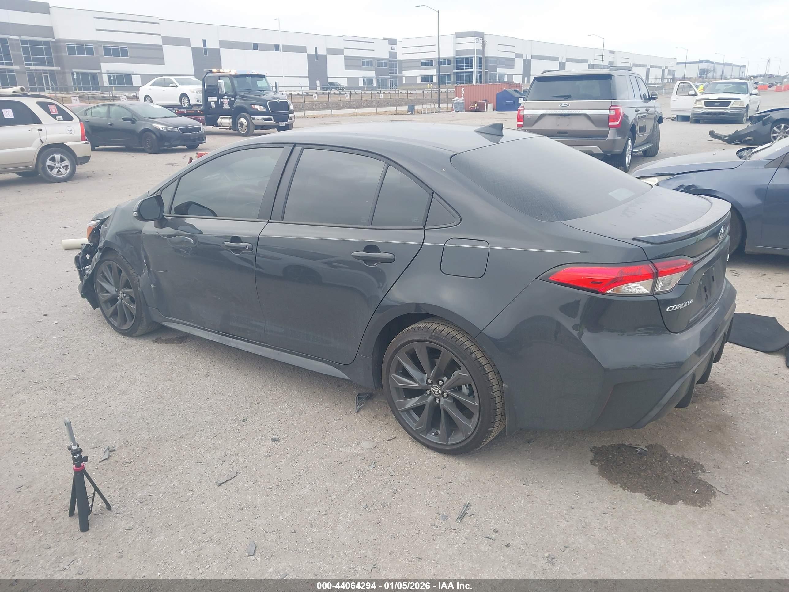TOYOTA COROLLA image 3