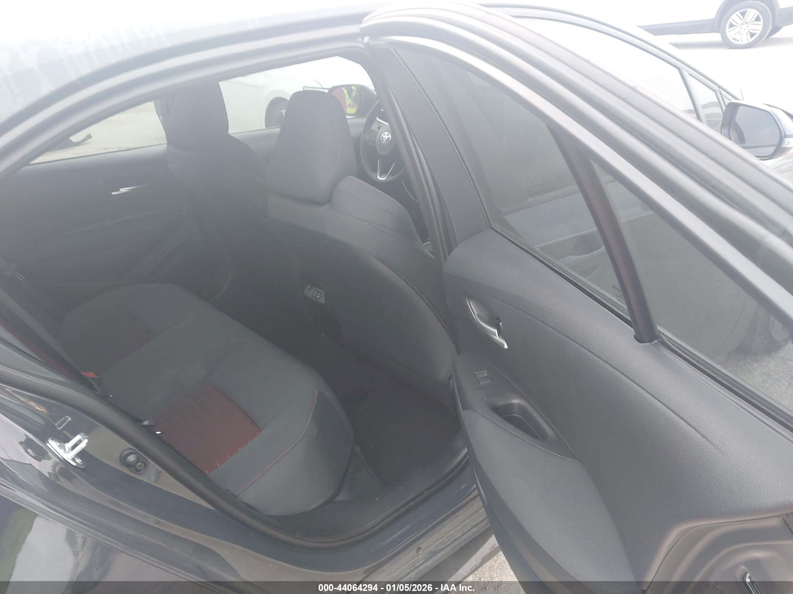 TOYOTA COROLLA image 8