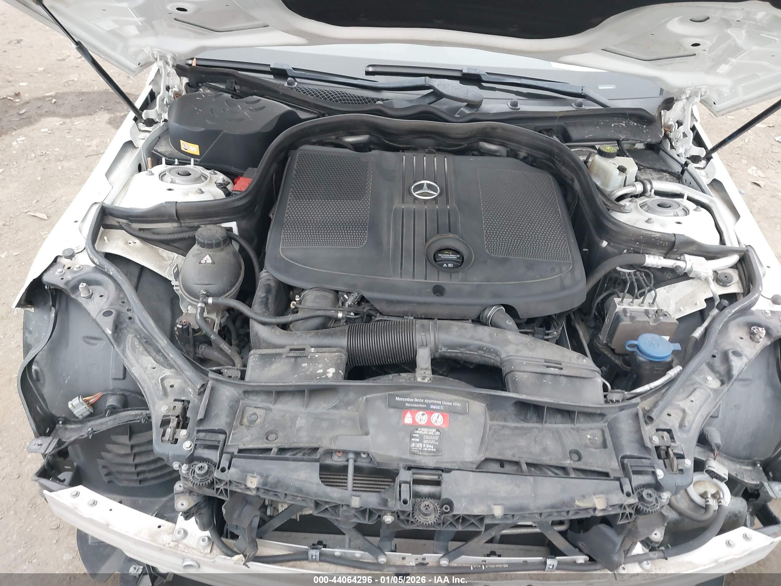 MERCEDES-BENZ E image 10