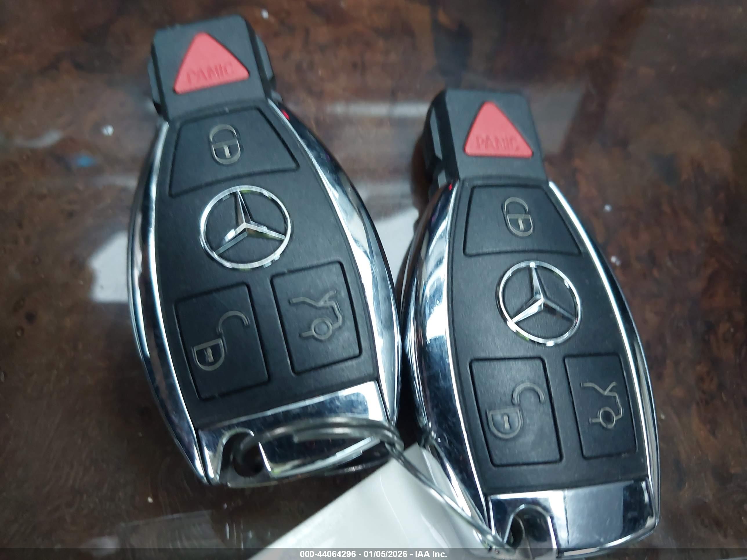 MERCEDES-BENZ E image 11
