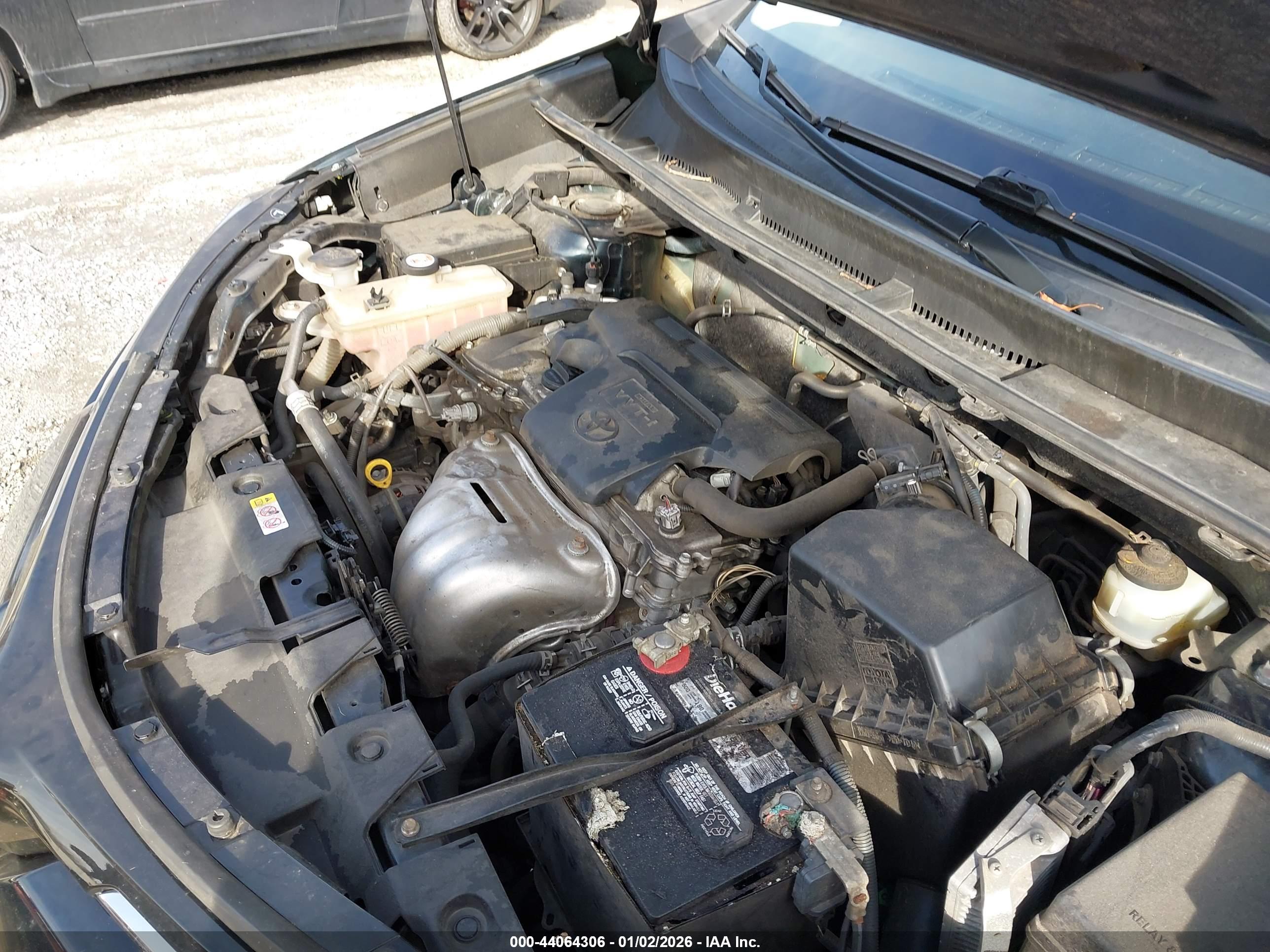 TOYOTA RAV4 image 10
