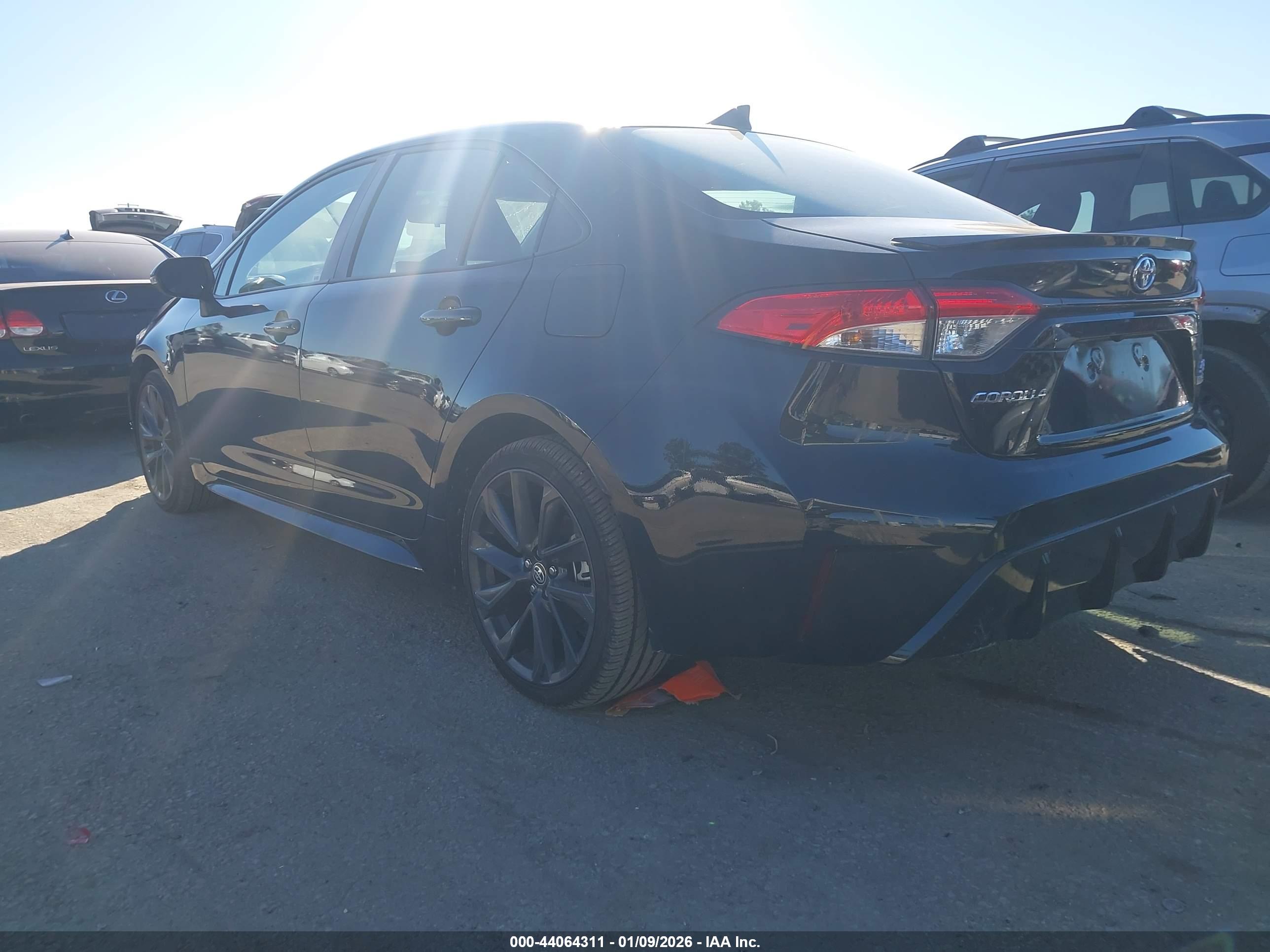 TOYOTA COROLLA image 3