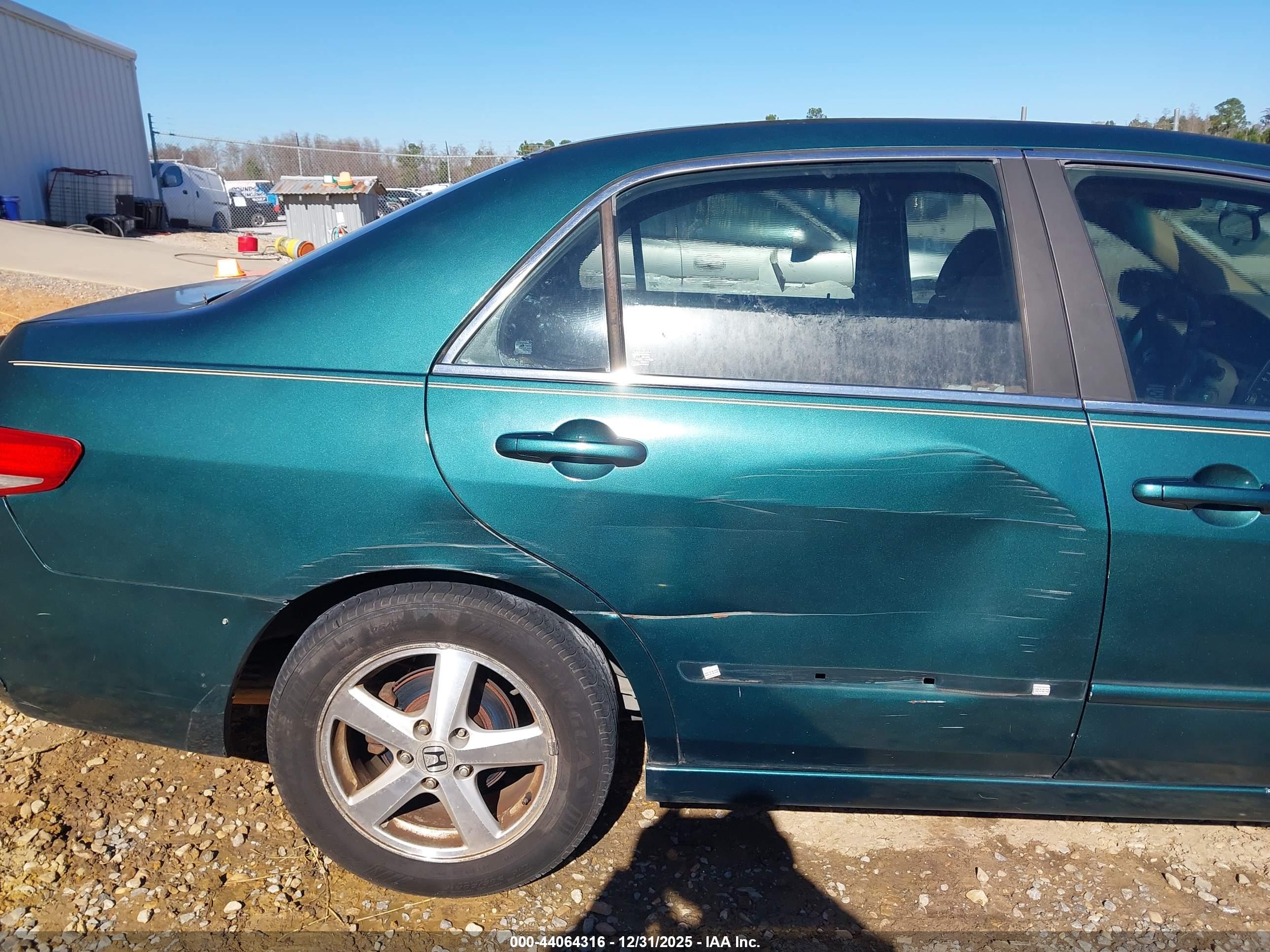 HONDA ACCORD image 6