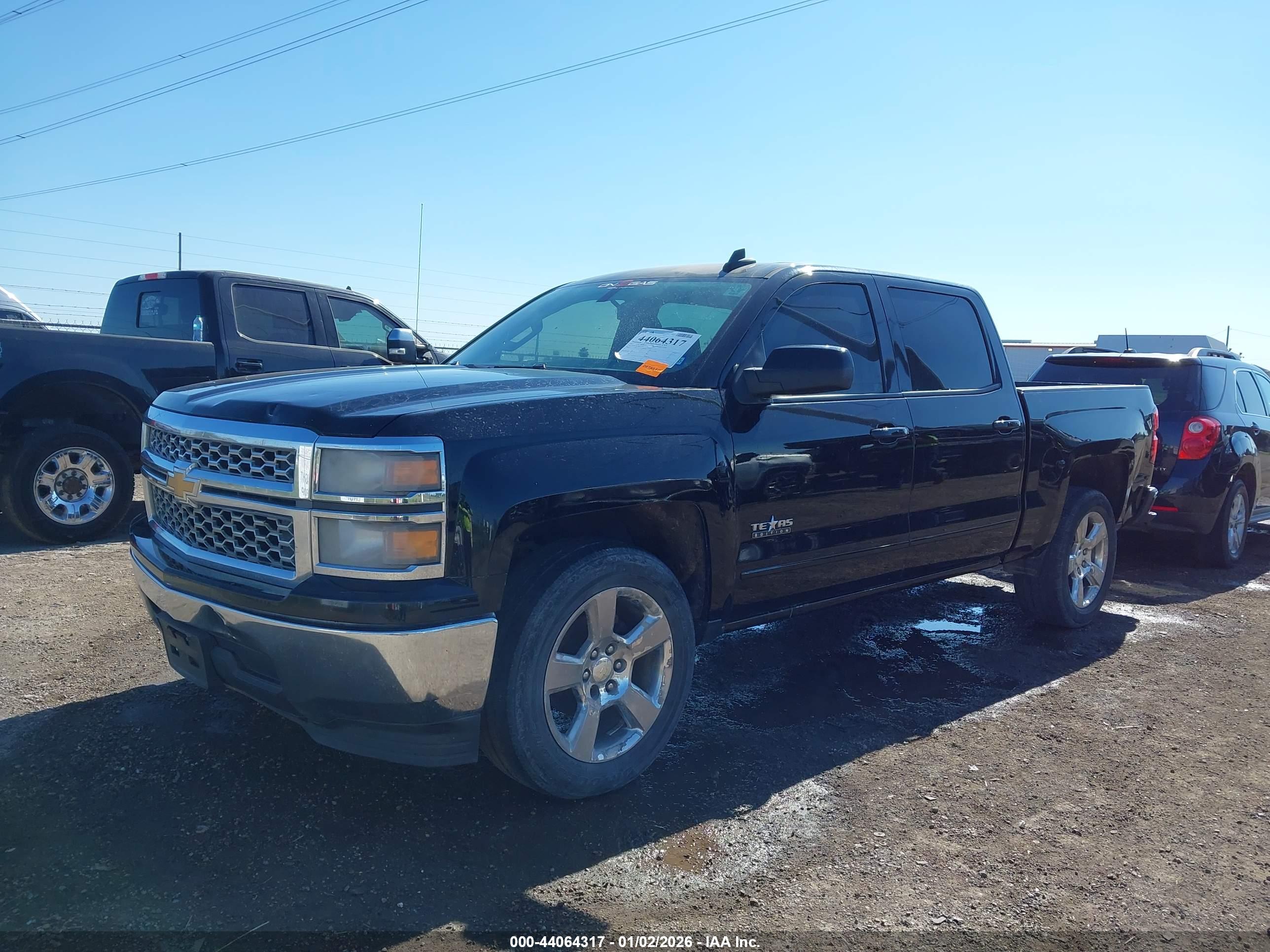 CHEVROLET SILVERADO image 2