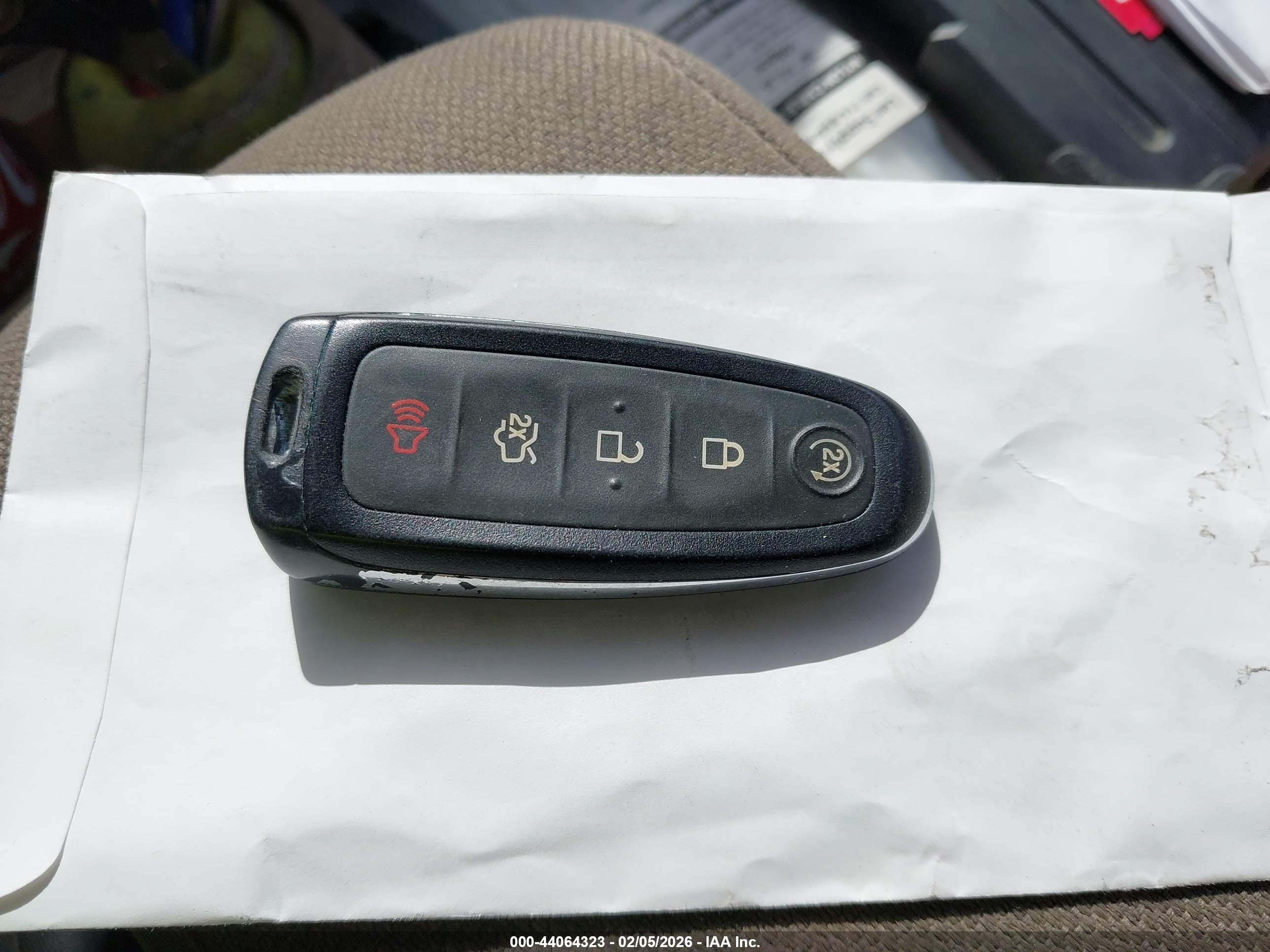 FORD EXPLORER image 11