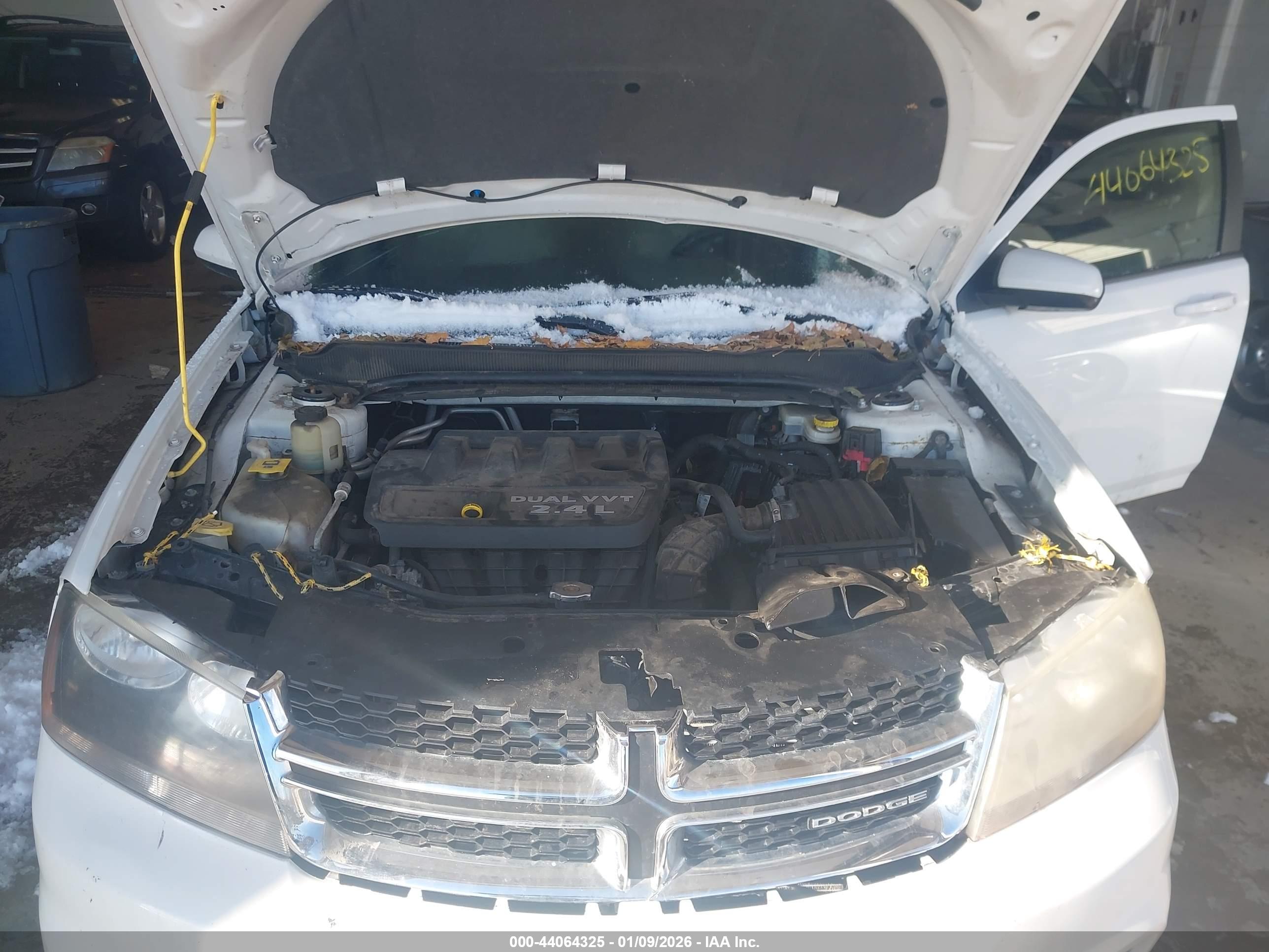 DODGE AVENGER image 10