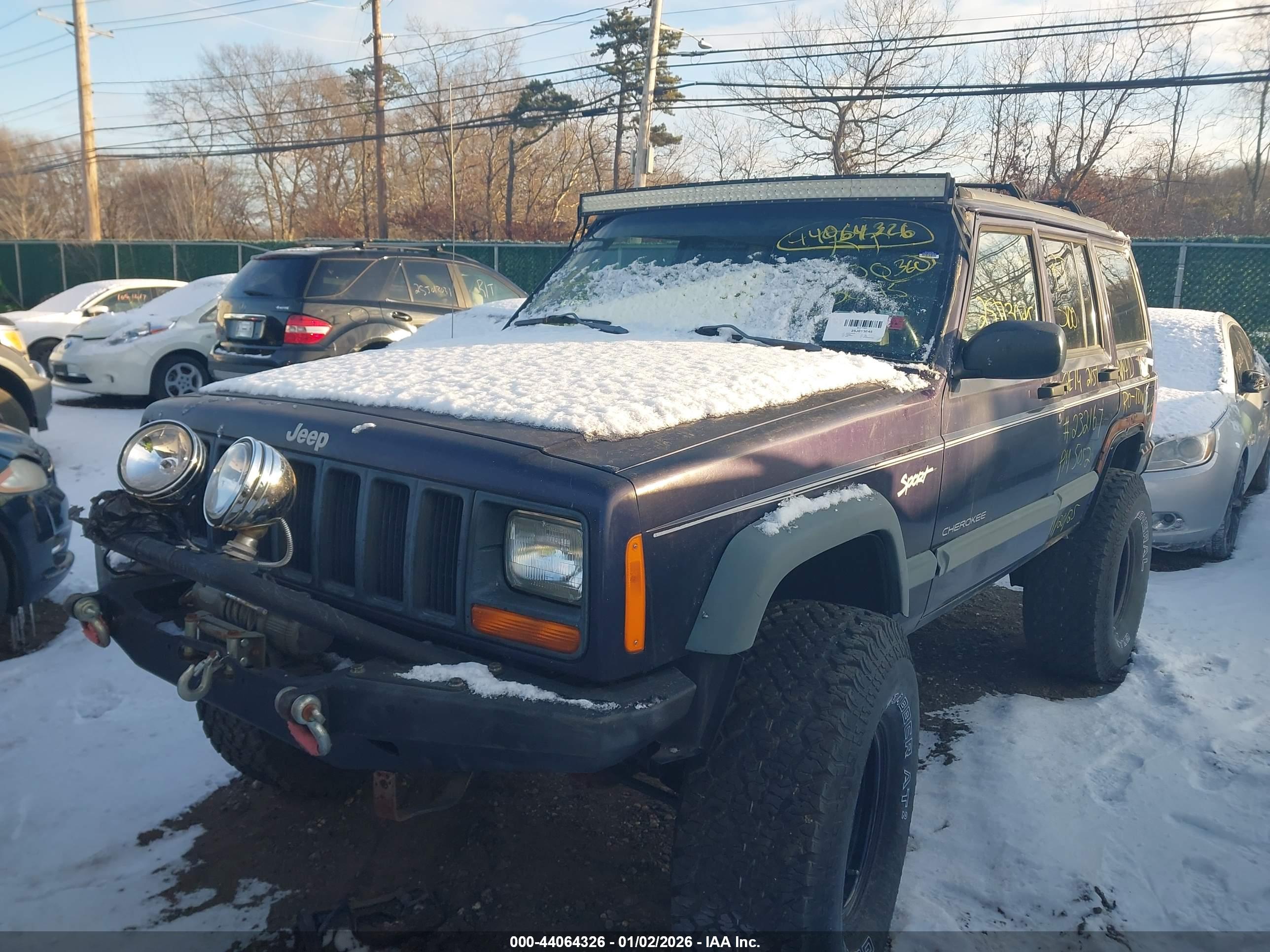 JEEP CHEROKEE image 2